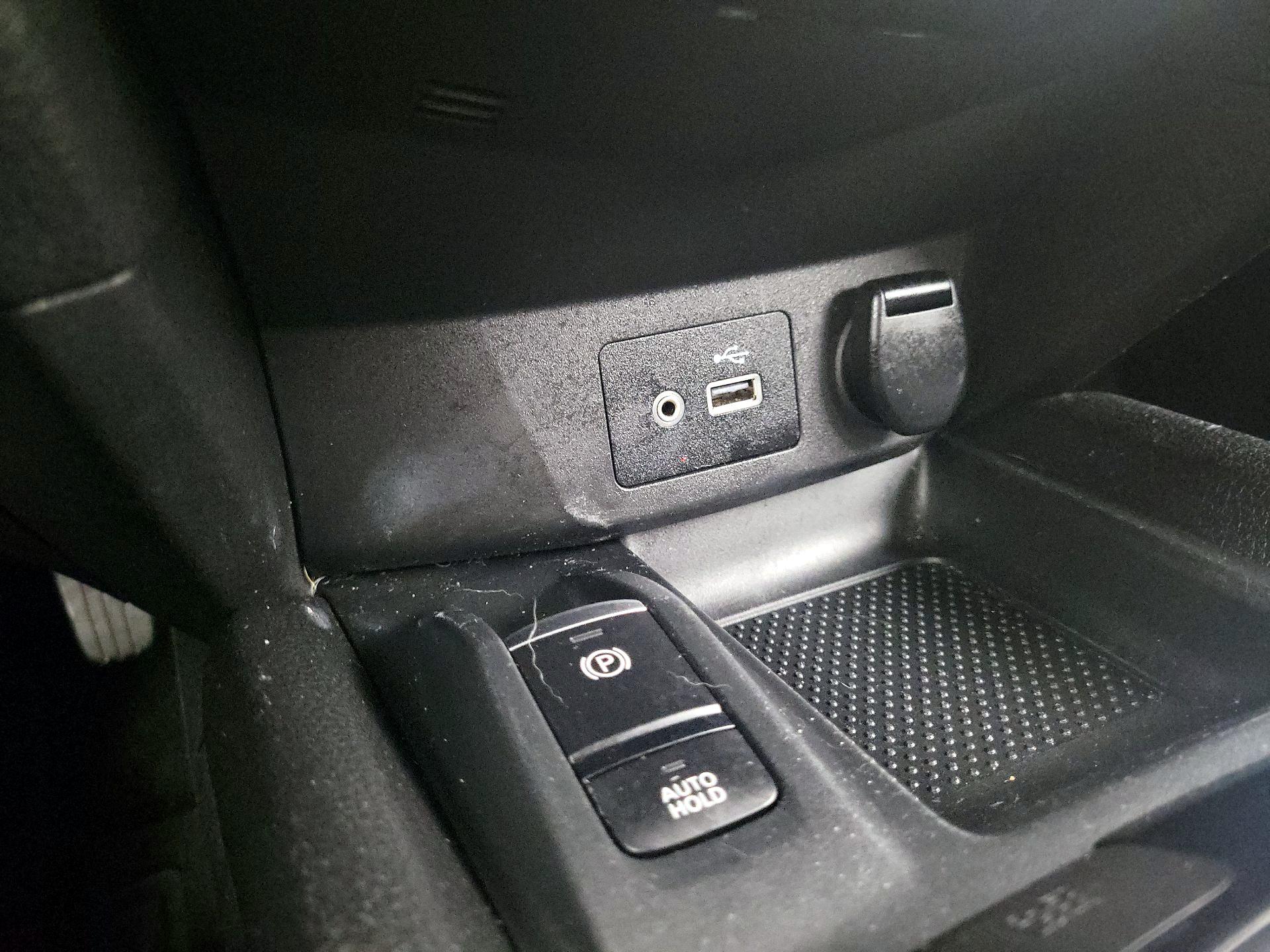 Thumbnail: 2022 Nissan Rogue Sport - 17