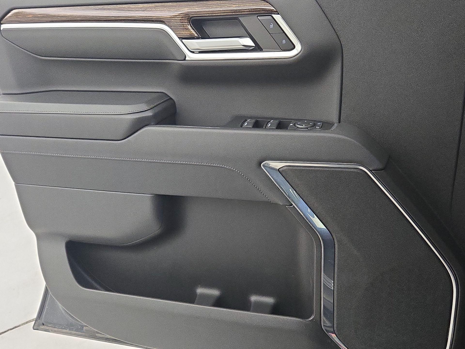 Thumbnail: 2024 GMC Sierra 1500 - 12