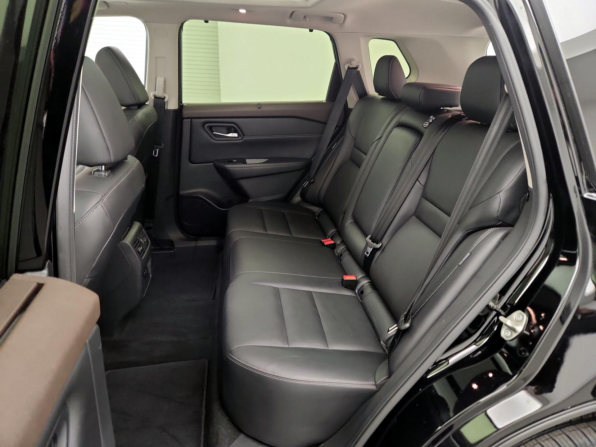 Thumbnail: 2023 Nissan Rogue - 18