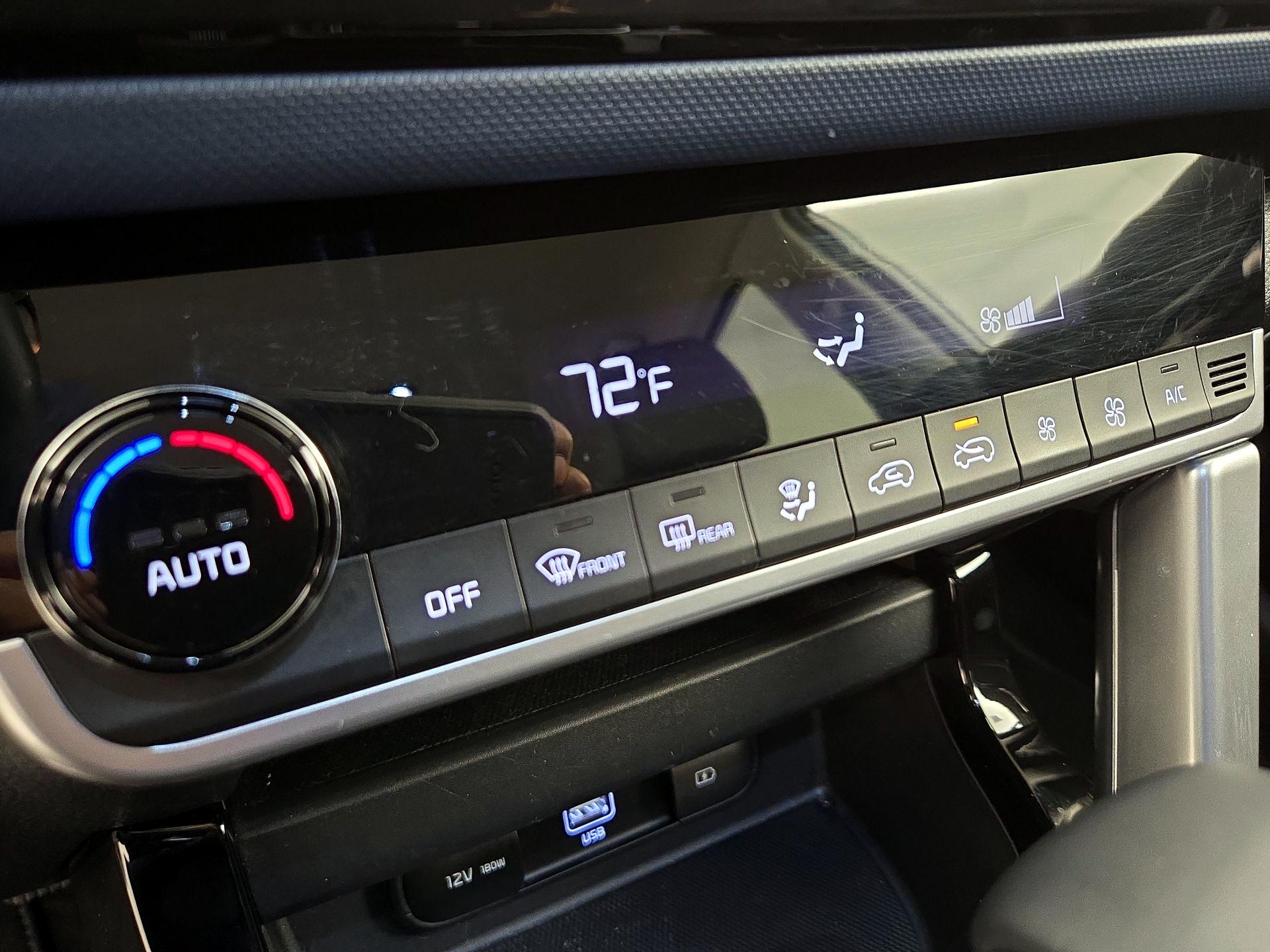 Thumbnail: 2023 Kia Seltos - 17