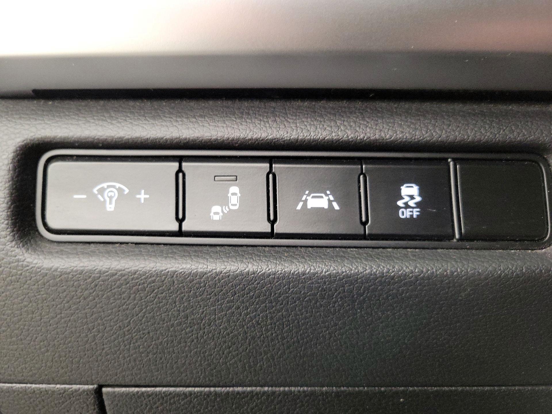 Thumbnail: 2021 Kia Telluride - 13