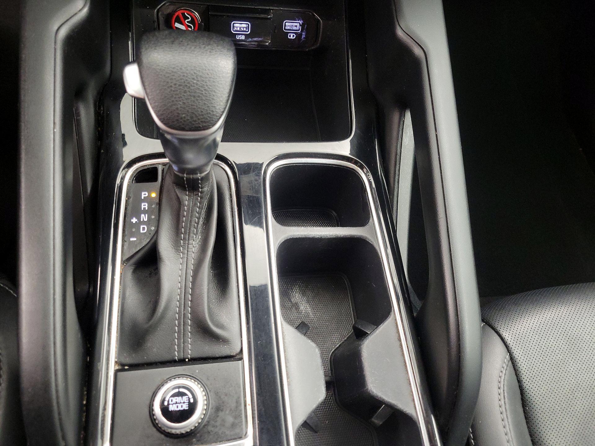 Thumbnail: 2021 Kia Telluride - 17