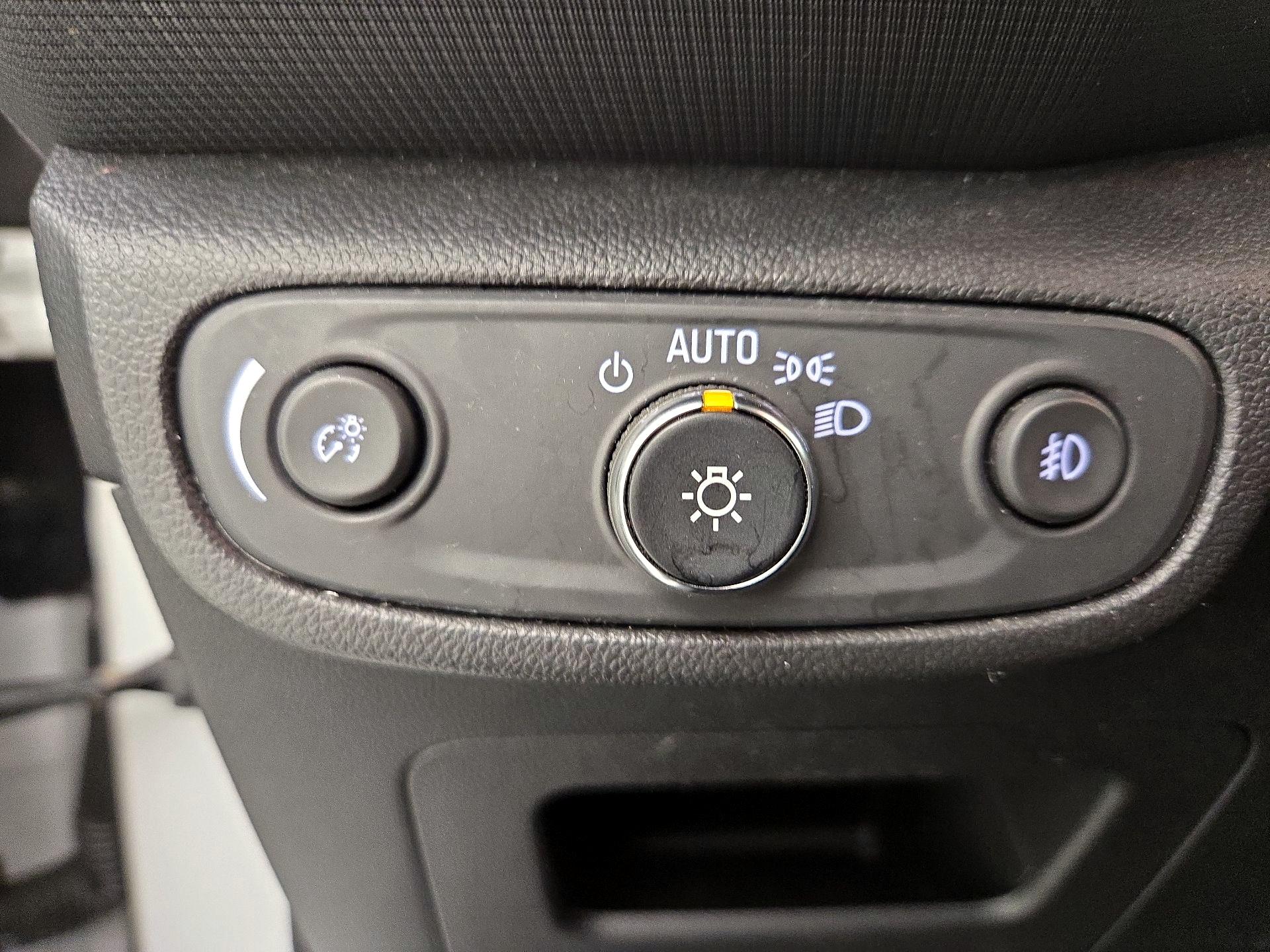 Thumbnail: 2023 Chevrolet TrailBlazer - 13