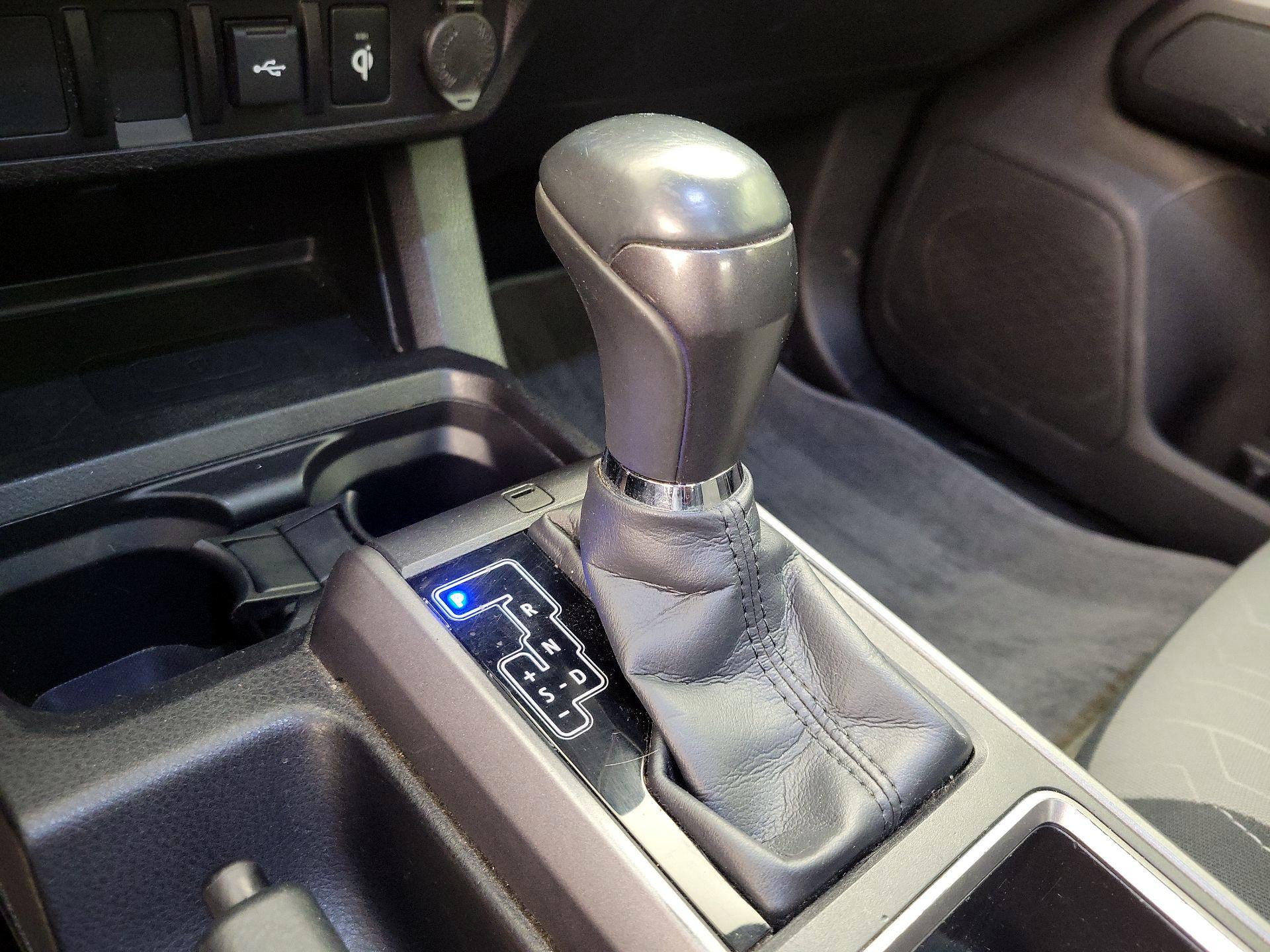 Thumbnail: 2023 Toyota Tacoma - 17