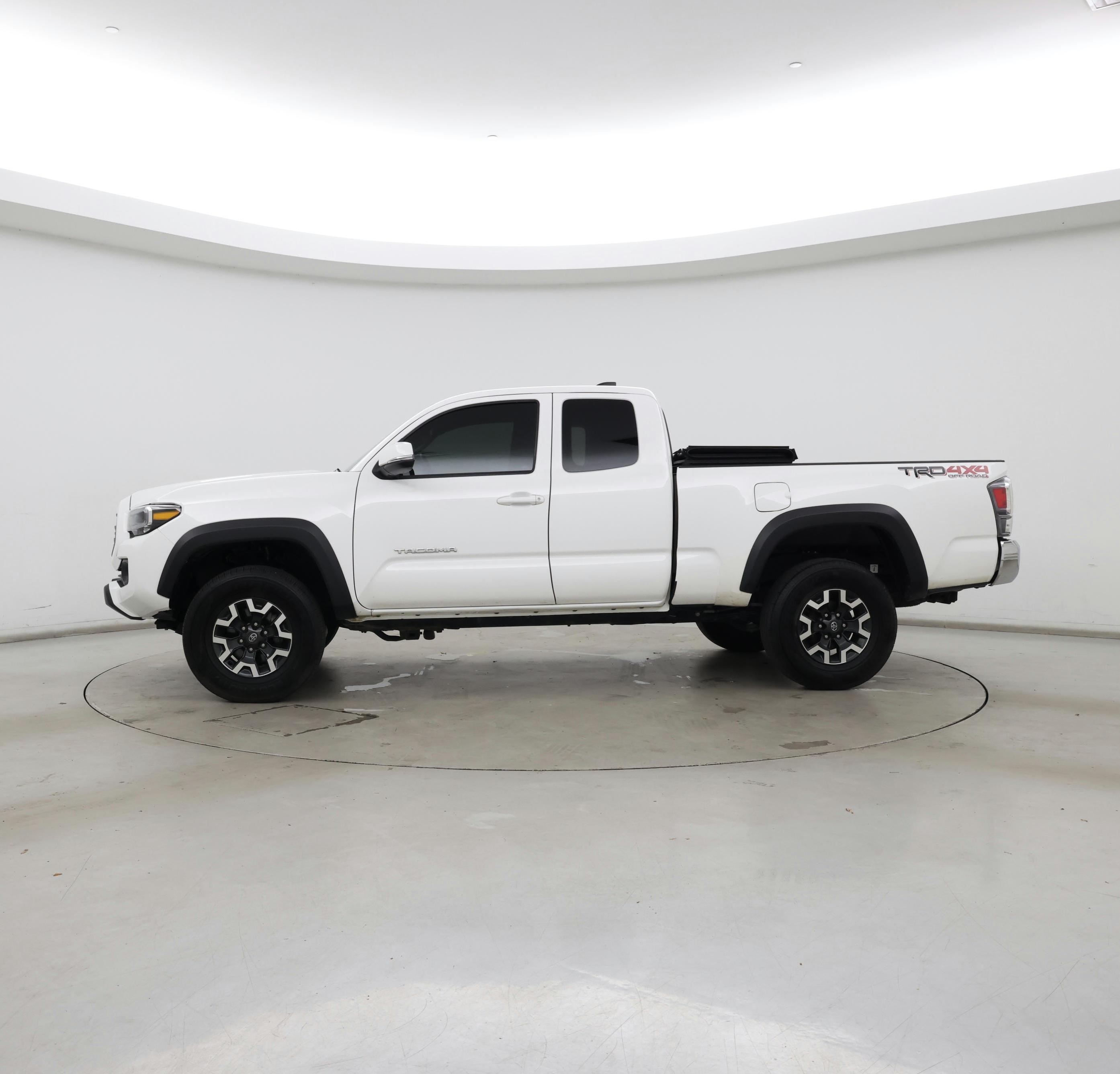 Thumbnail: 2023 Toyota Tacoma - 3