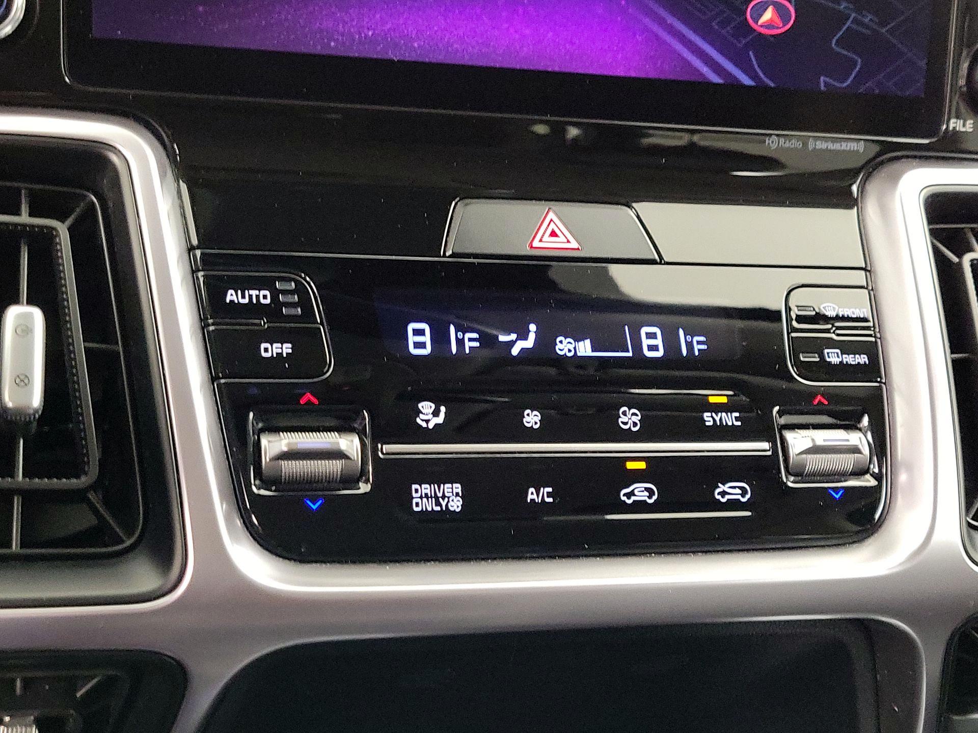 Thumbnail: 2023 Kia Sorento - 17