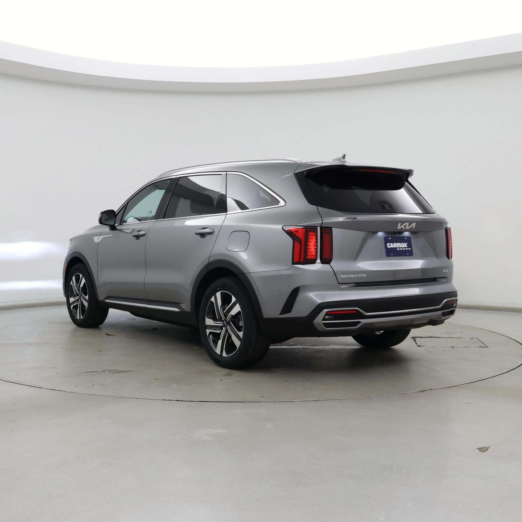 Thumbnail: 2023 Kia Sorento - 2