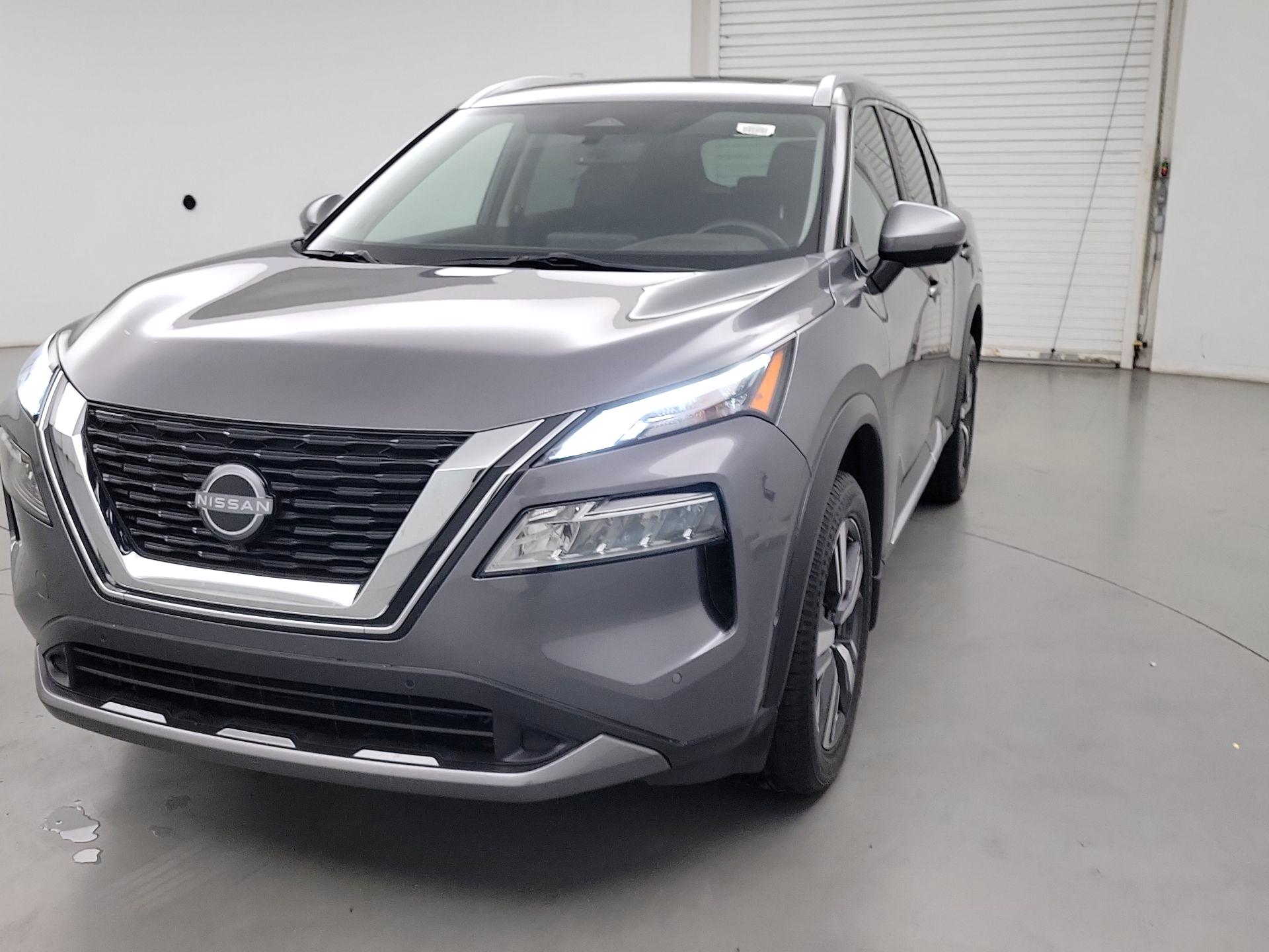 Thumbnail: 2023 Nissan Rogue - 3