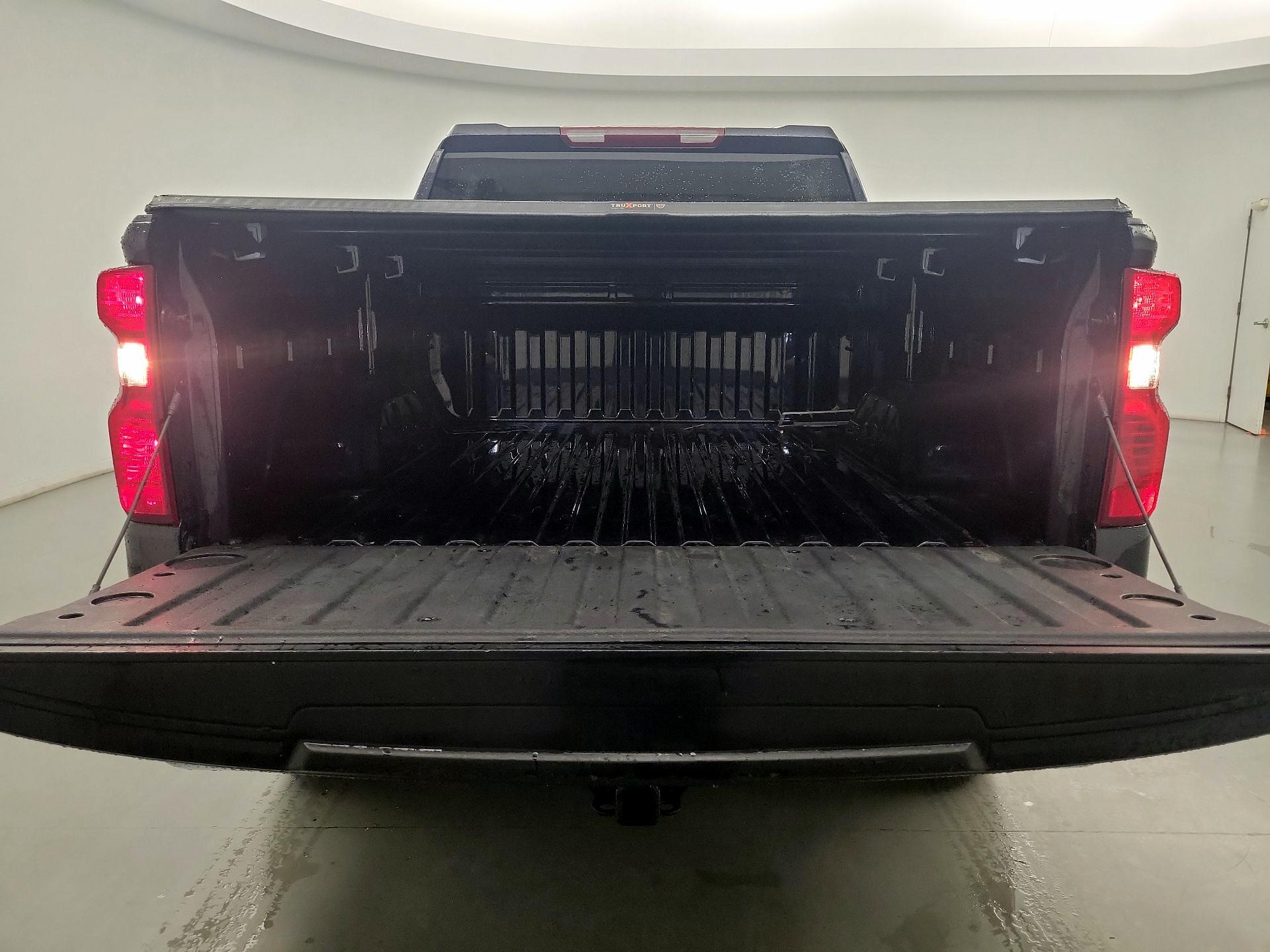 Thumbnail: 2024 Chevrolet Silverado 1500 - 18