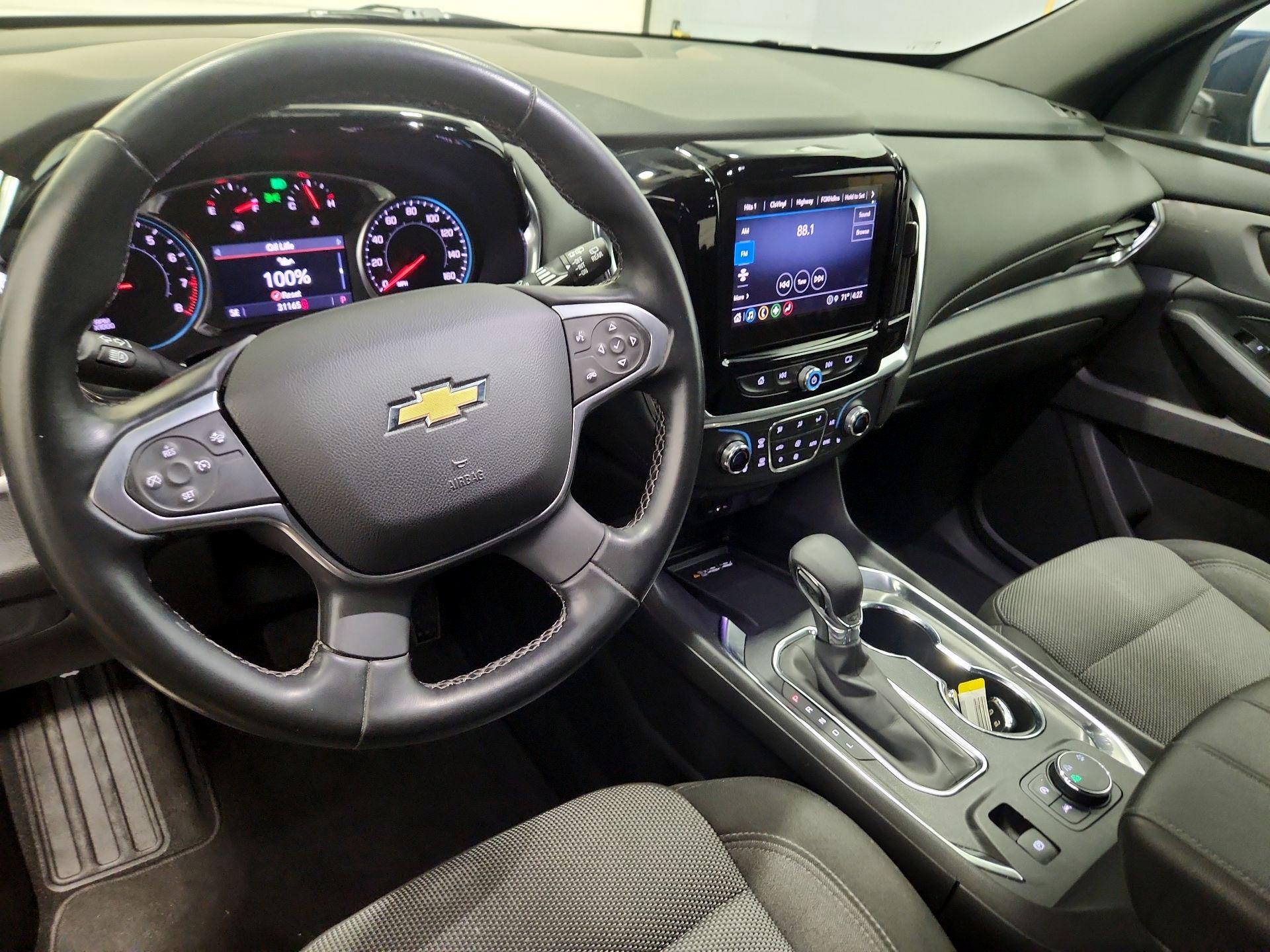 Thumbnail: 2023 Chevrolet Traverse - 9