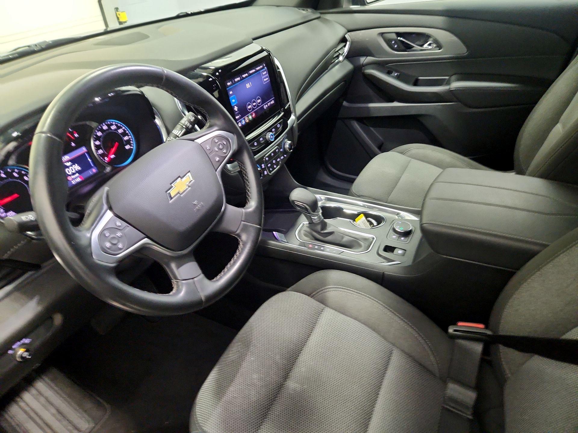 Thumbnail: 2023 Chevrolet Traverse - 11