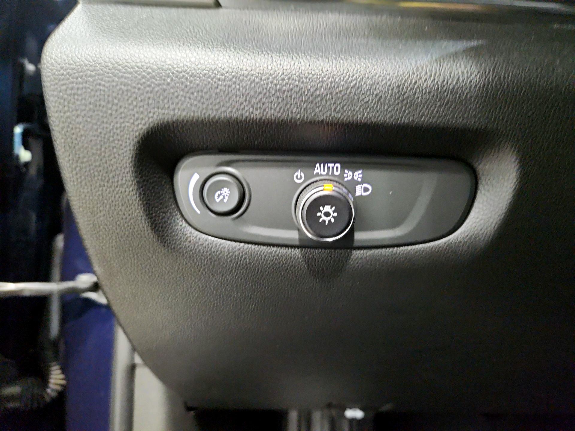 Thumbnail: 2023 Chevrolet Traverse - 13