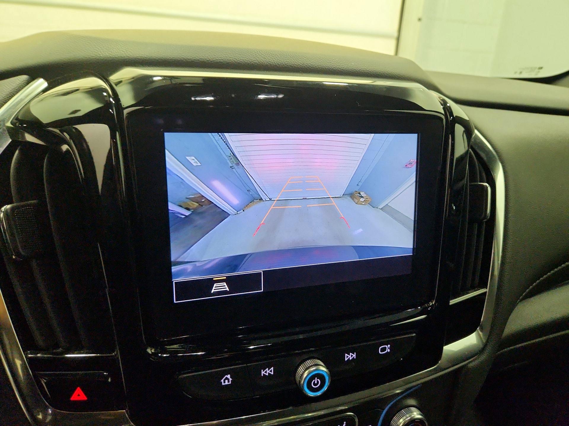 Thumbnail: 2023 Chevrolet Traverse - 14