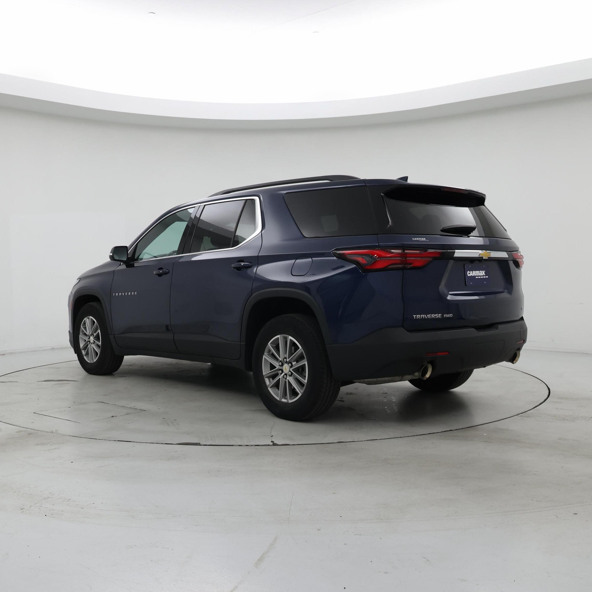 Thumbnail: 2023 Chevrolet Traverse - 2