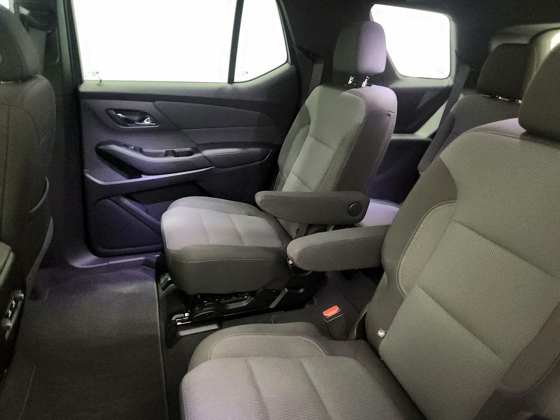 Thumbnail: 2023 Chevrolet Traverse - 19