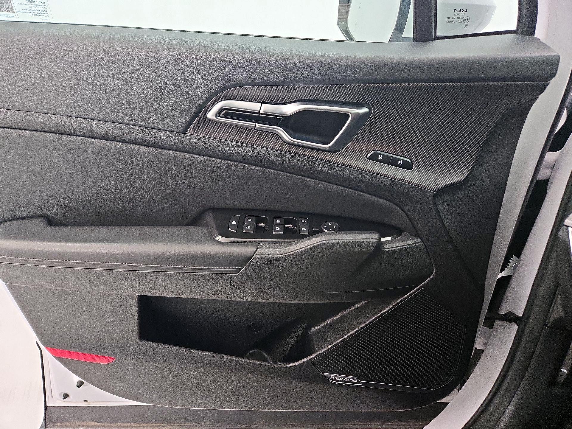 Thumbnail: 2023 Kia Sportage - 12