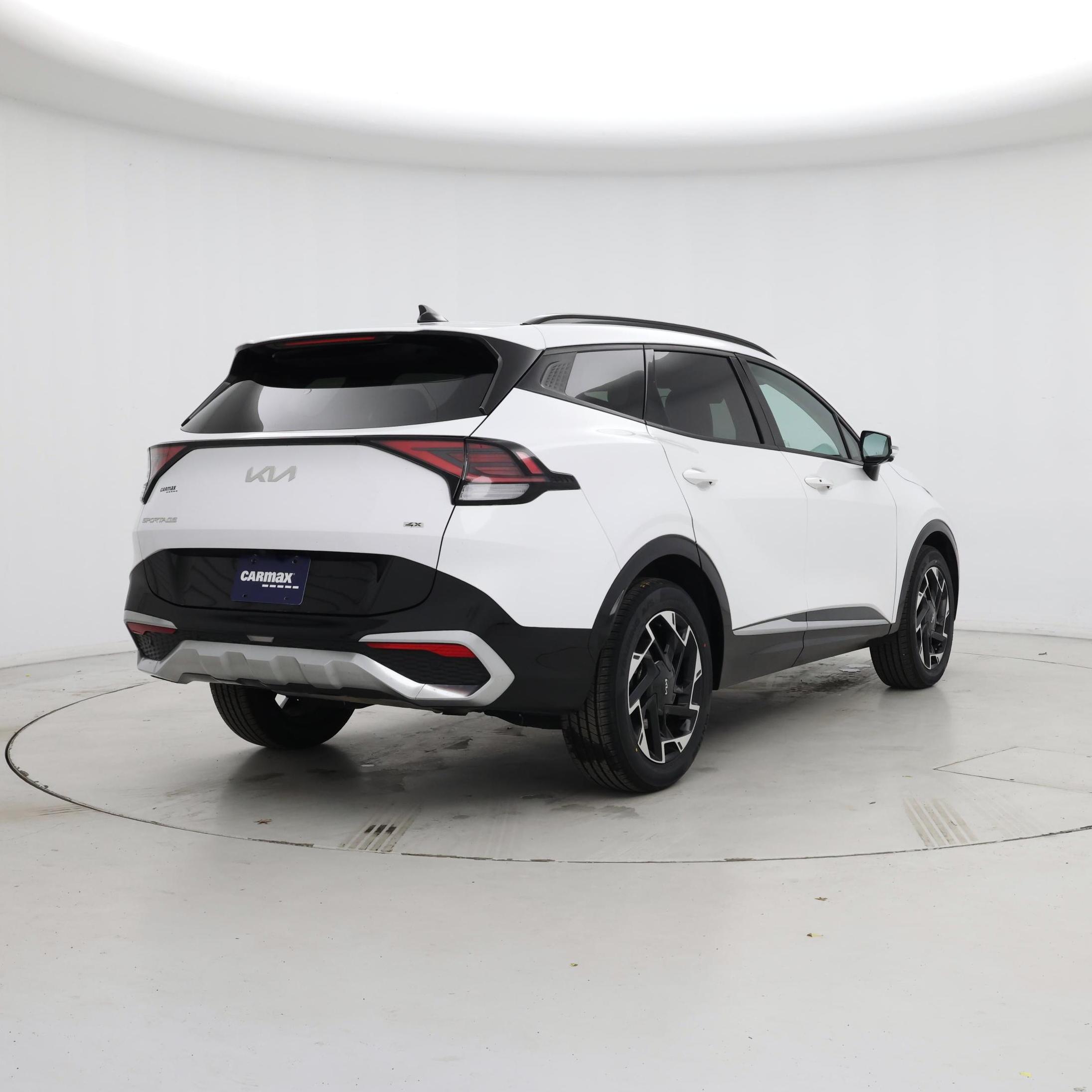 Thumbnail: 2023 Kia Sportage - 8