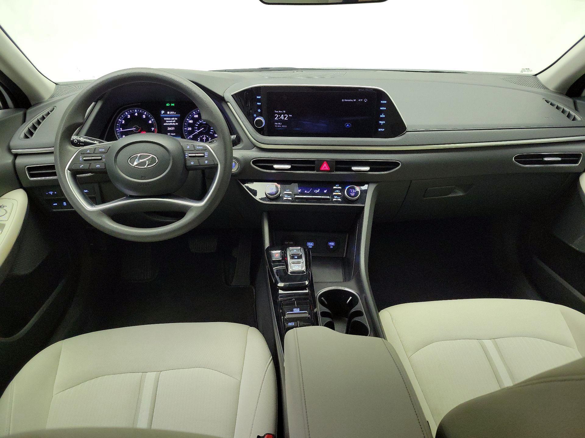 Thumbnail: 2023 Hyundai Sonata - 9