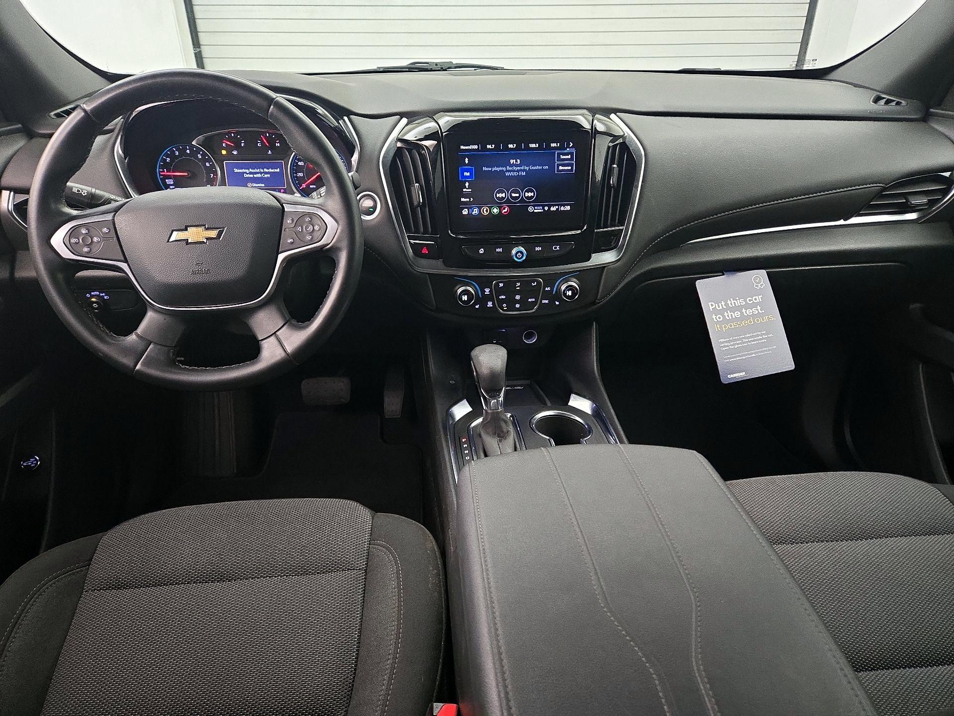 Thumbnail: 2023 Chevrolet Traverse - 9