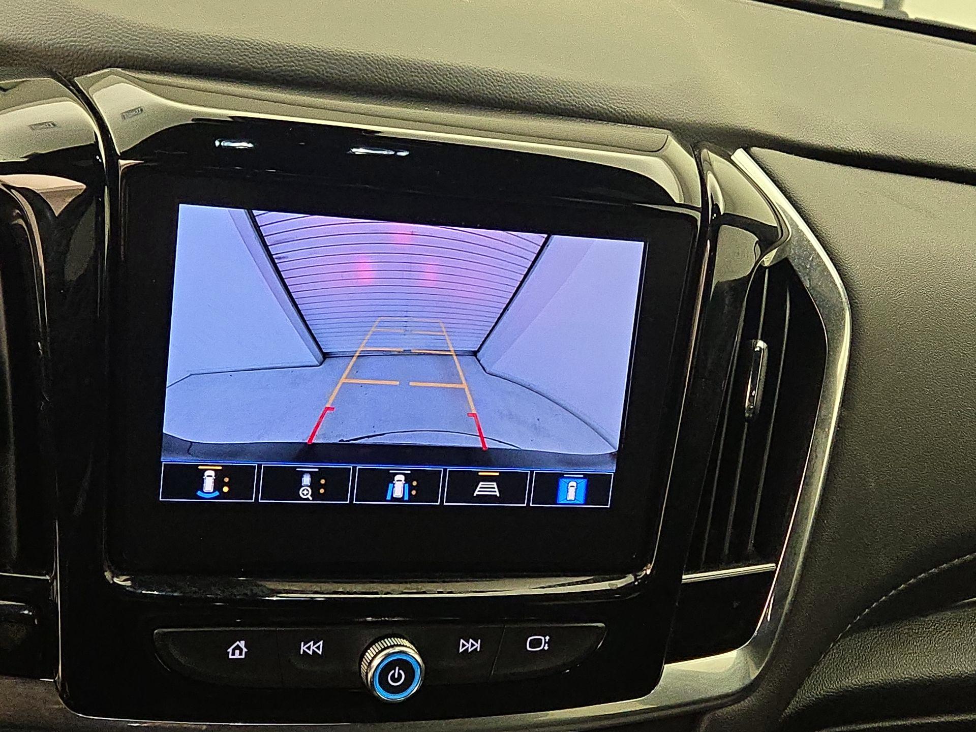 Thumbnail: 2023 Chevrolet Traverse - 14