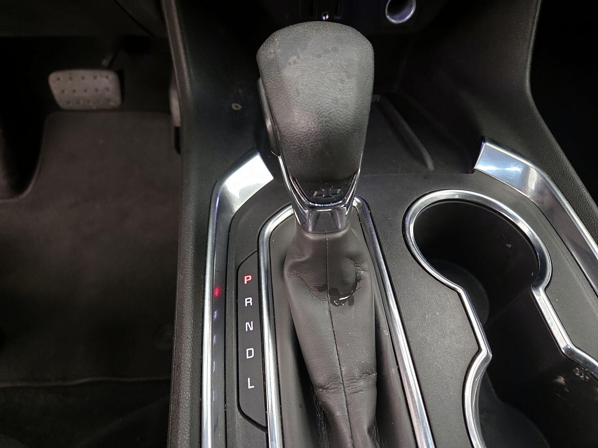 Thumbnail: 2023 Chevrolet Traverse - 17