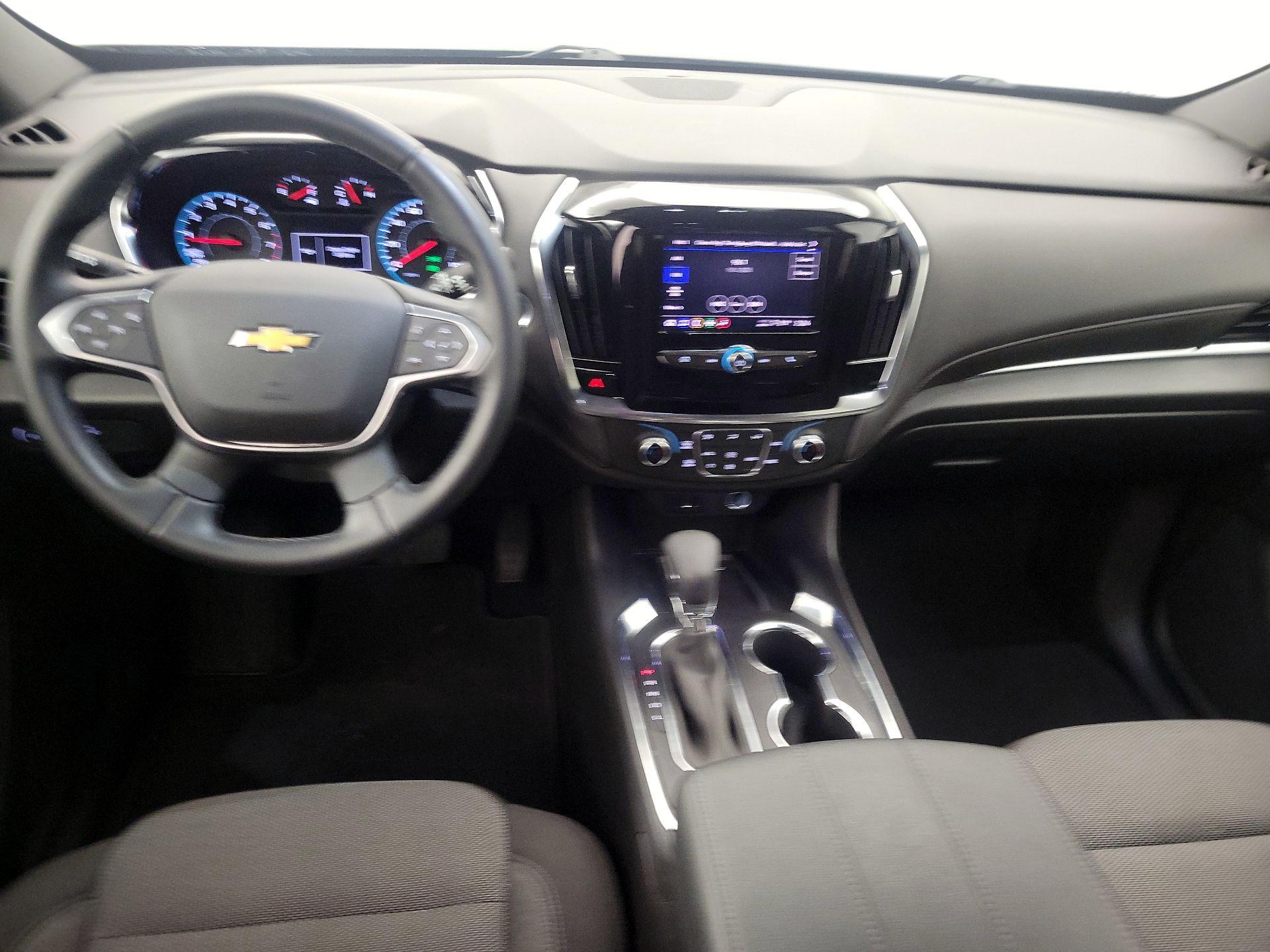 Thumbnail: 2023 Chevrolet Traverse - 9