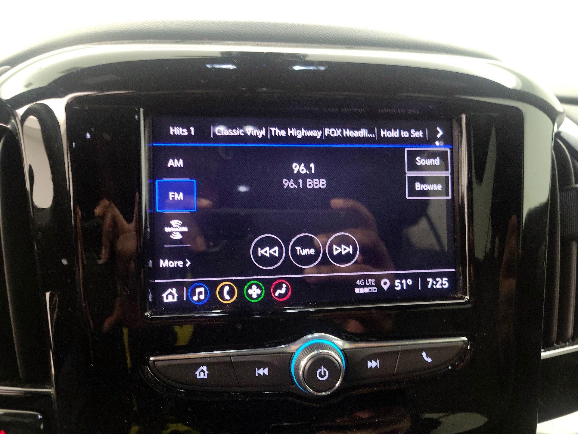 Thumbnail: 2023 Chevrolet Traverse - 15