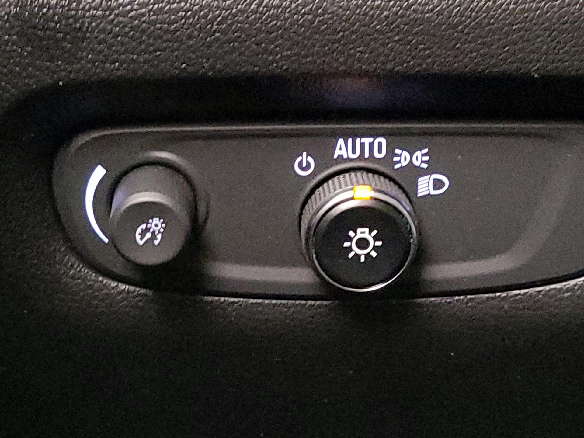 Thumbnail: 2023 Chevrolet Traverse - 13