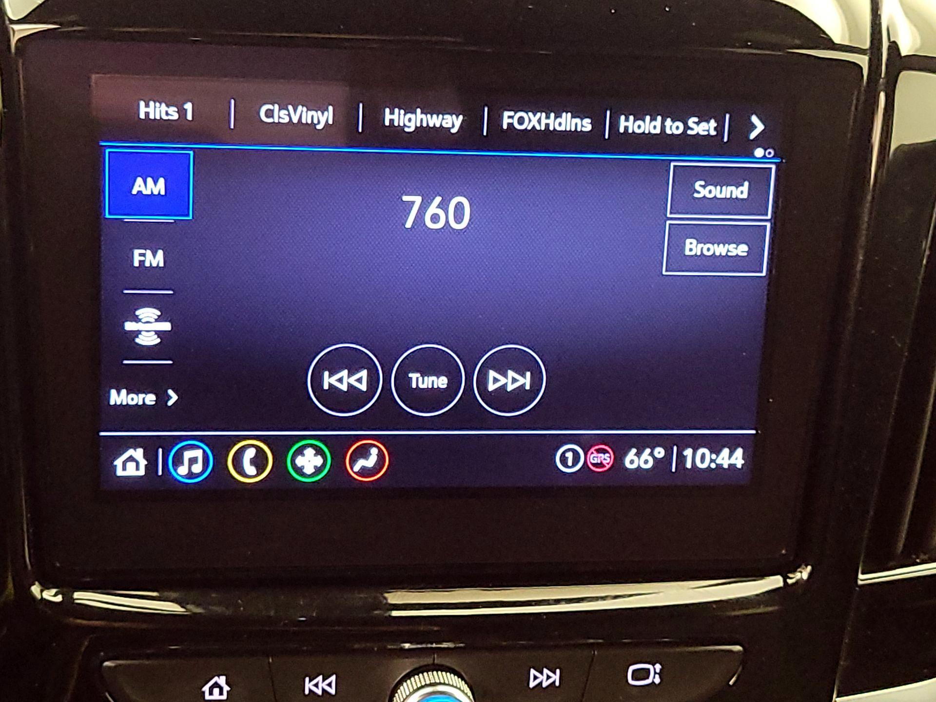 Thumbnail: 2023 Chevrolet Traverse - 16