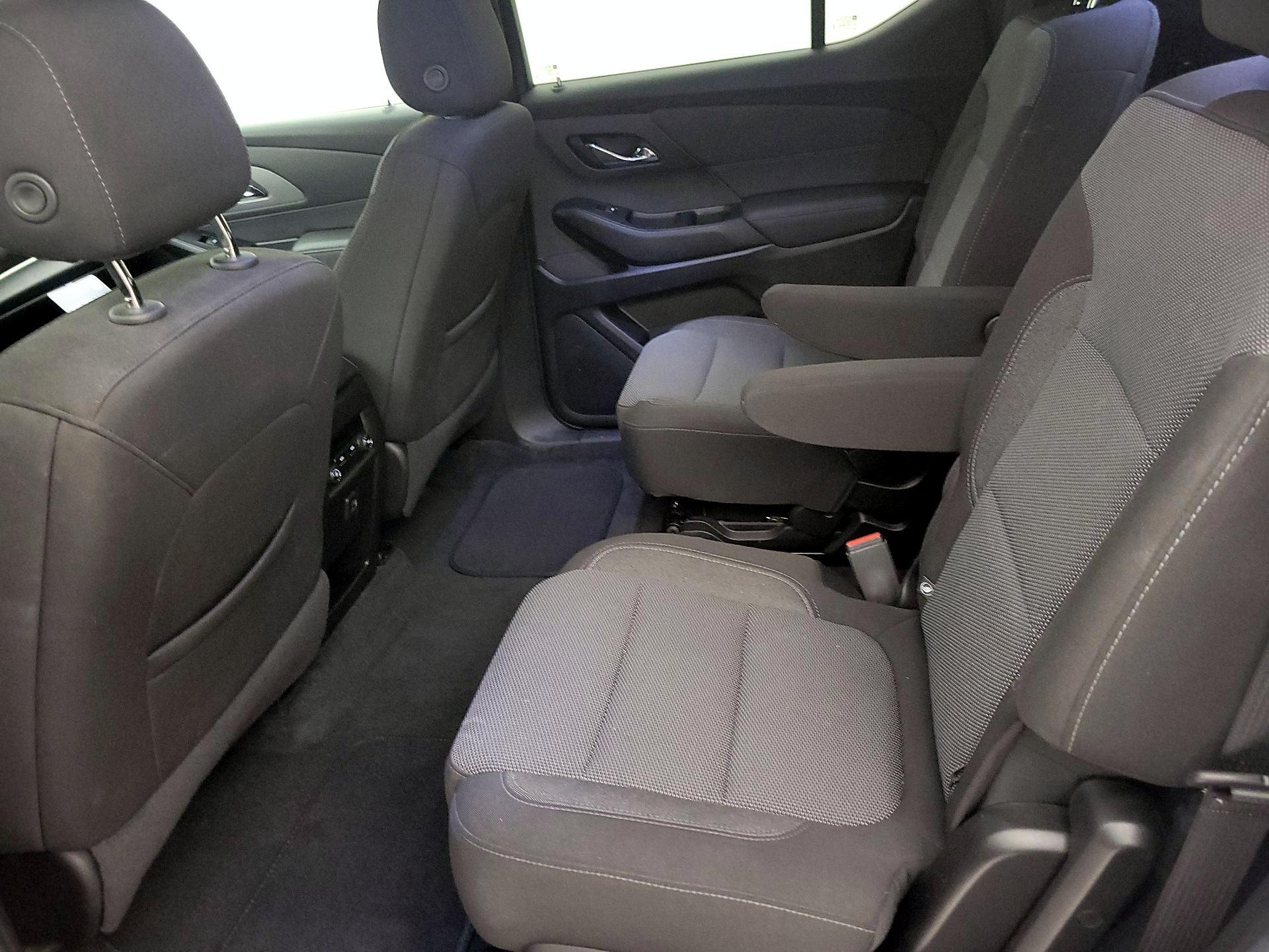 Thumbnail: 2023 Chevrolet Traverse - 20