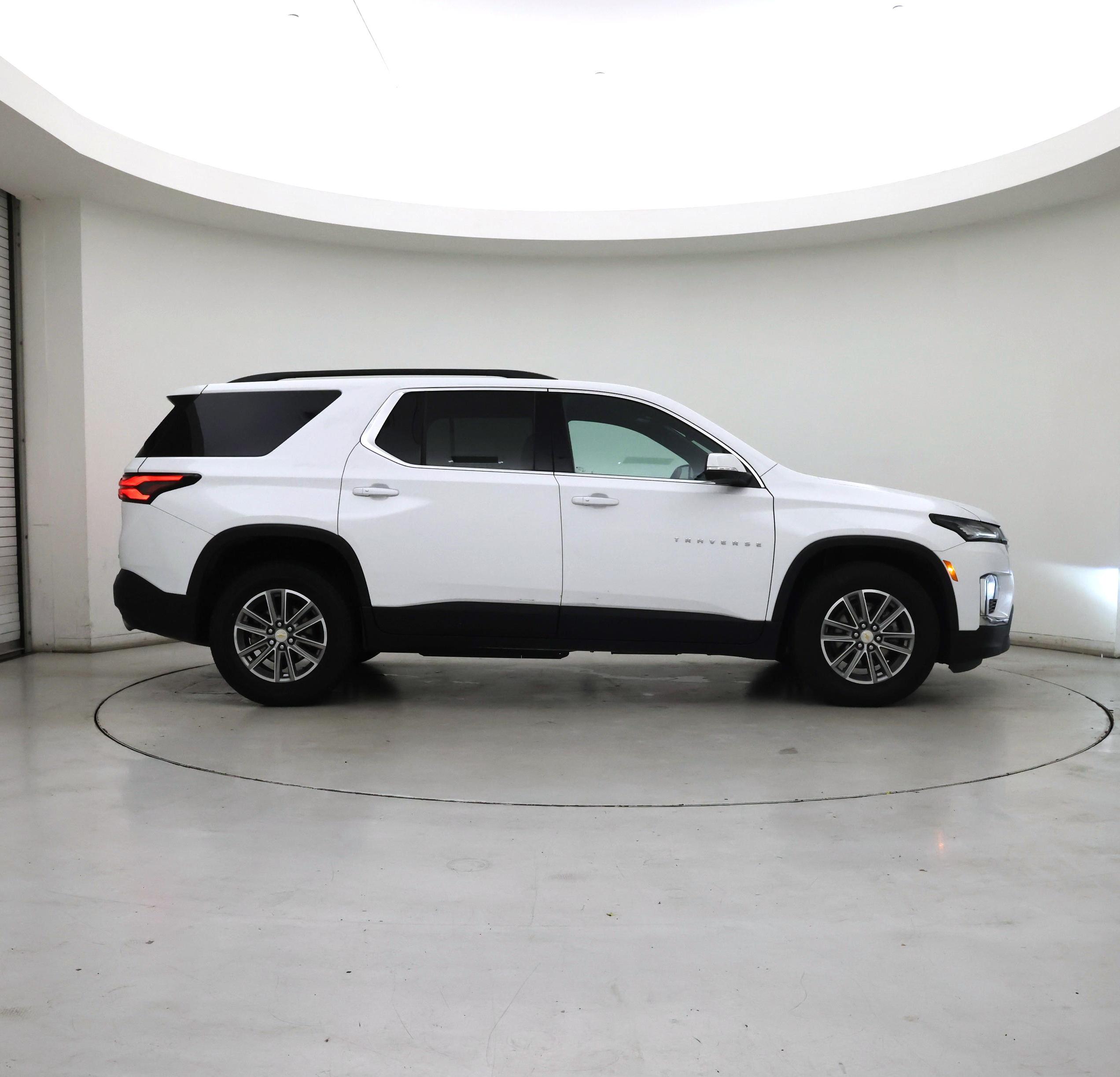 Thumbnail: 2023 Chevrolet Traverse - 7