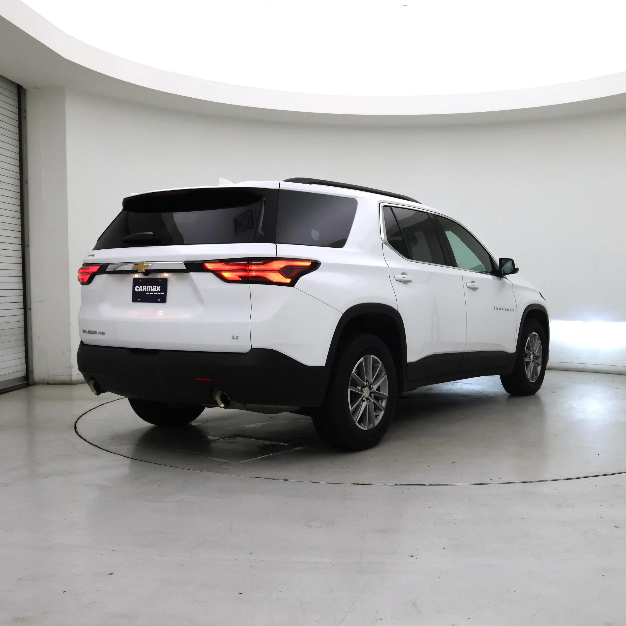 Thumbnail: 2023 Chevrolet Traverse - 8