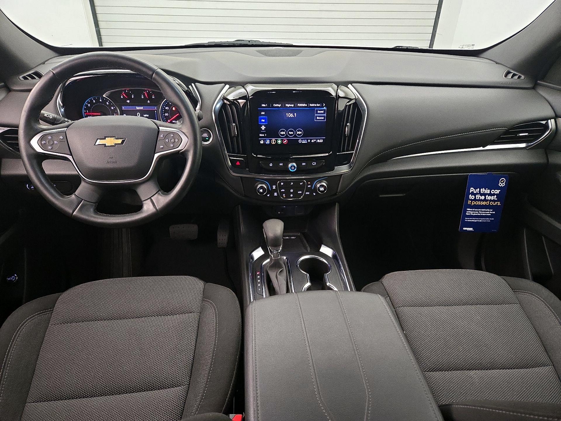 Thumbnail: 2023 Chevrolet Traverse - 9