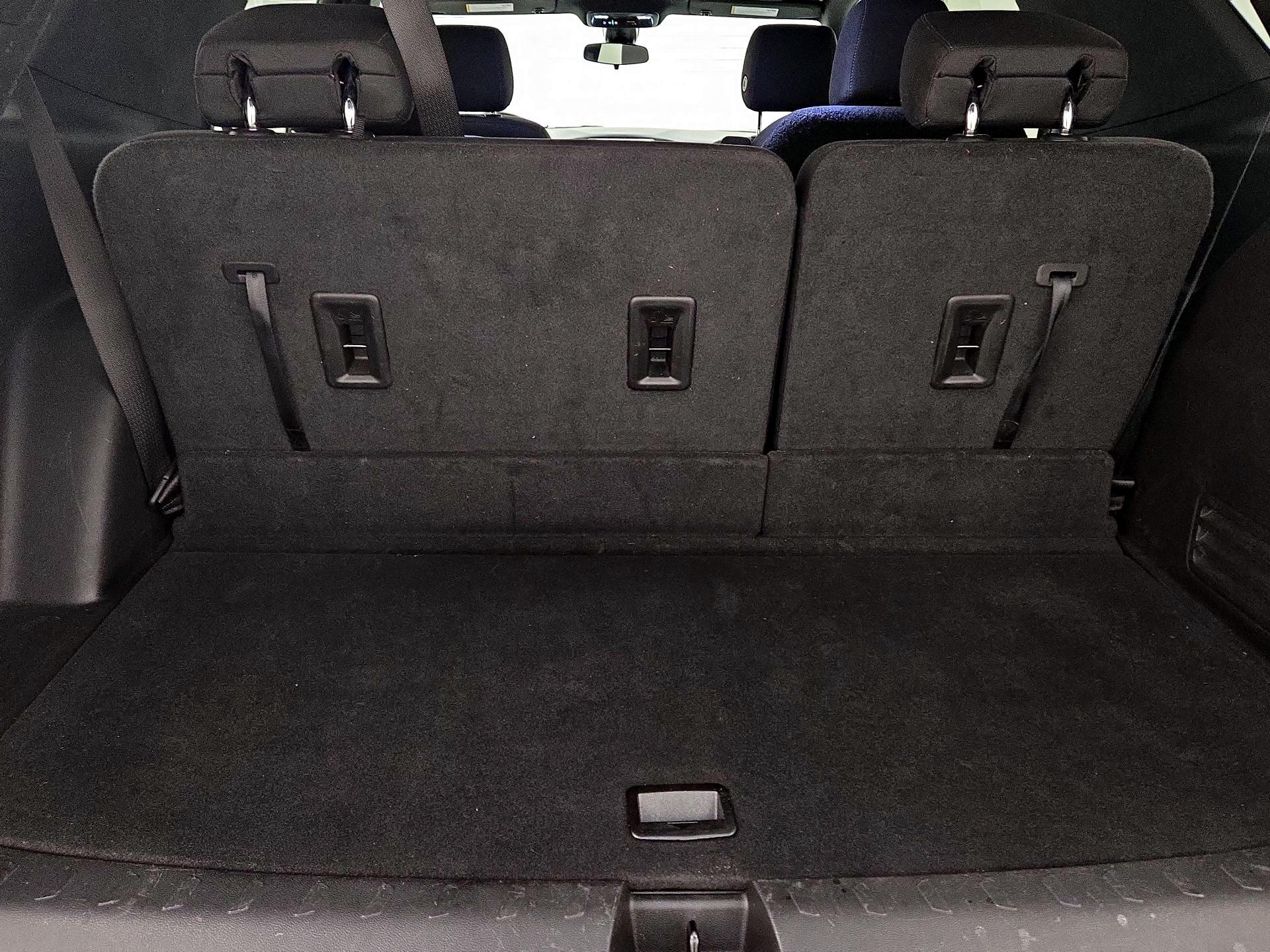 Thumbnail: 2023 Chevrolet Traverse - 19