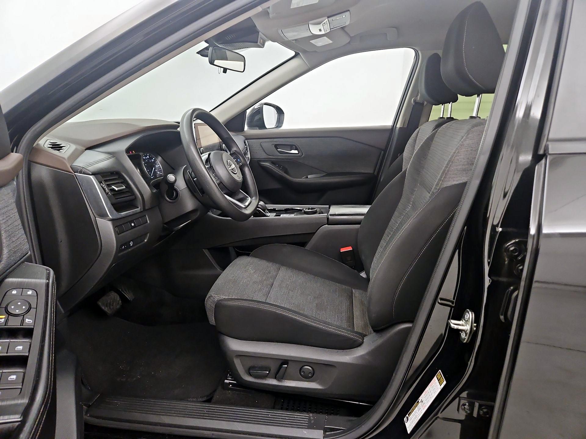 Thumbnail: 2023 Nissan Rogue - 11