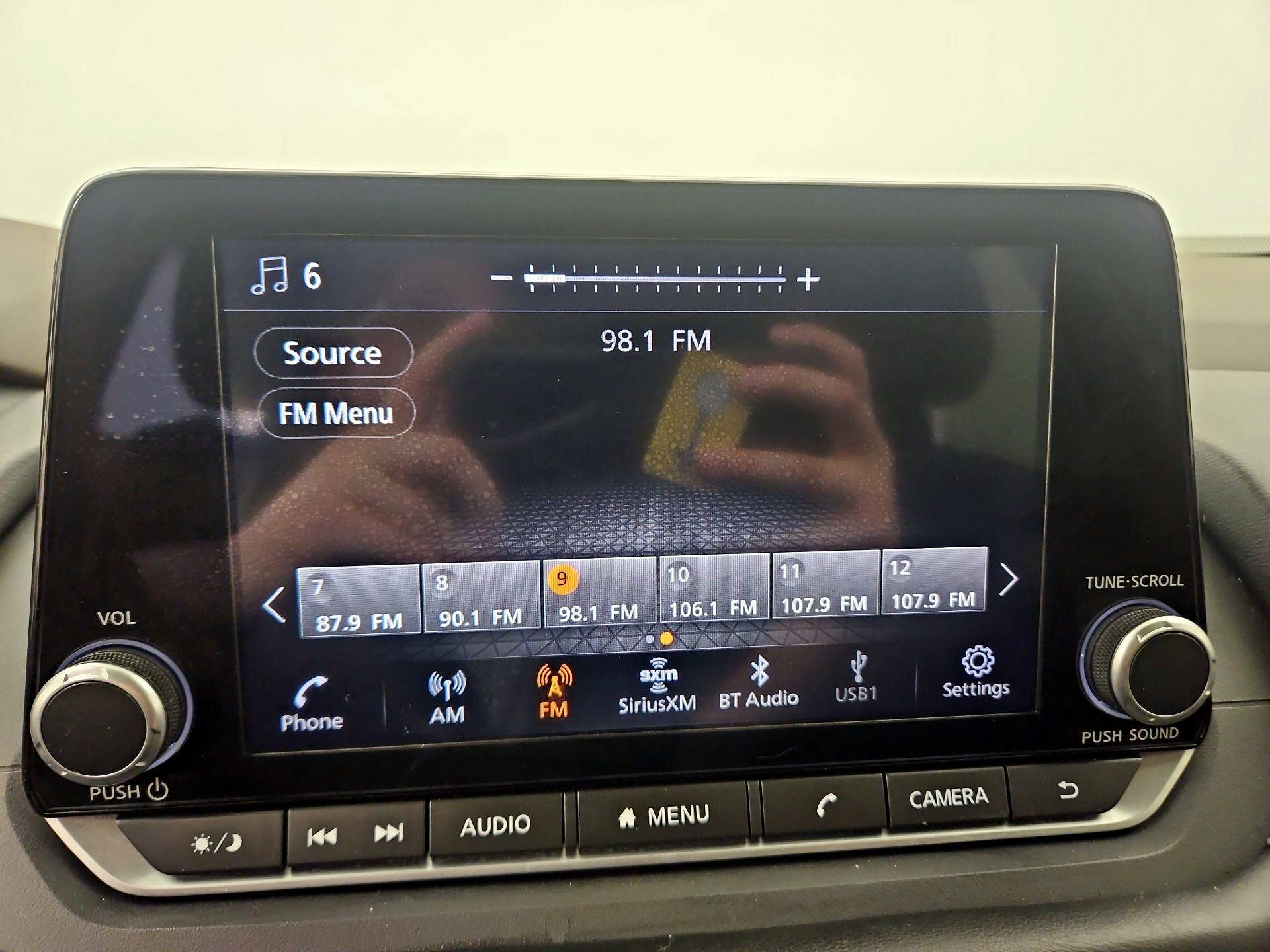 Thumbnail: 2023 Nissan Rogue - 15