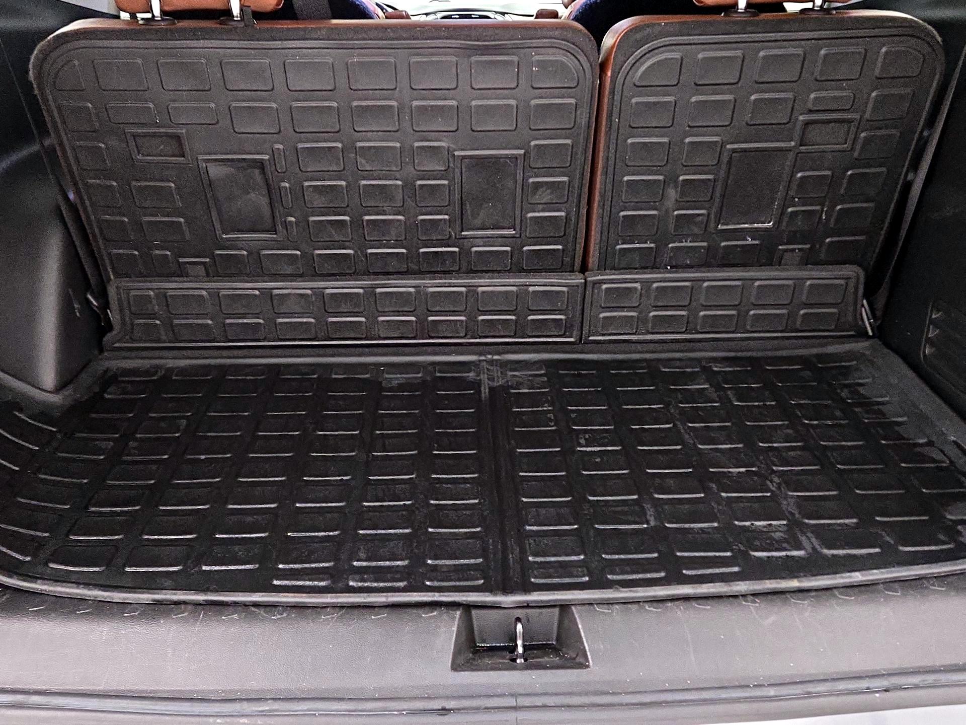 Thumbnail: 2021 Chevrolet Traverse - 19