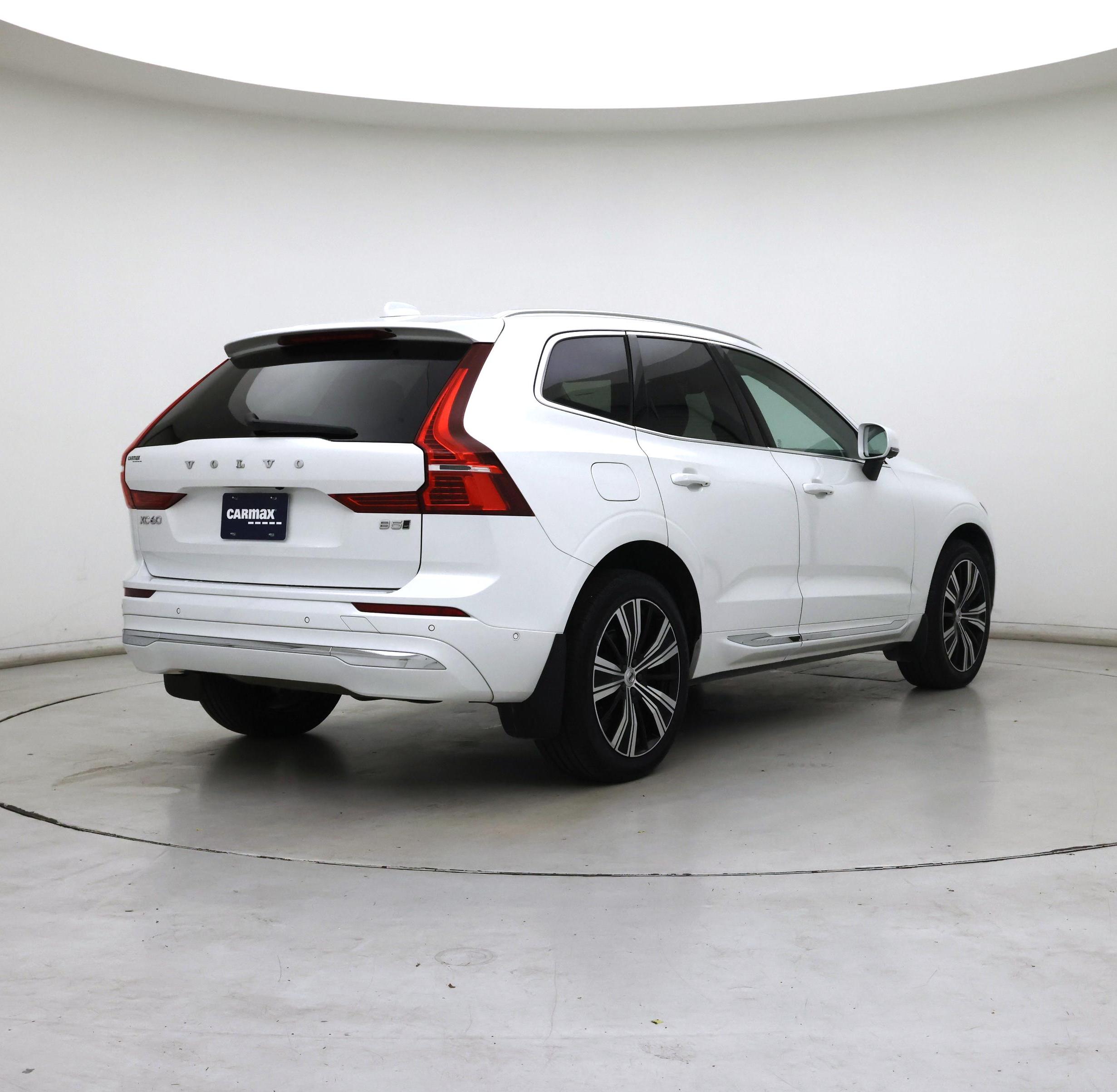 Thumbnail: 2023 Volvo XC60 - 8