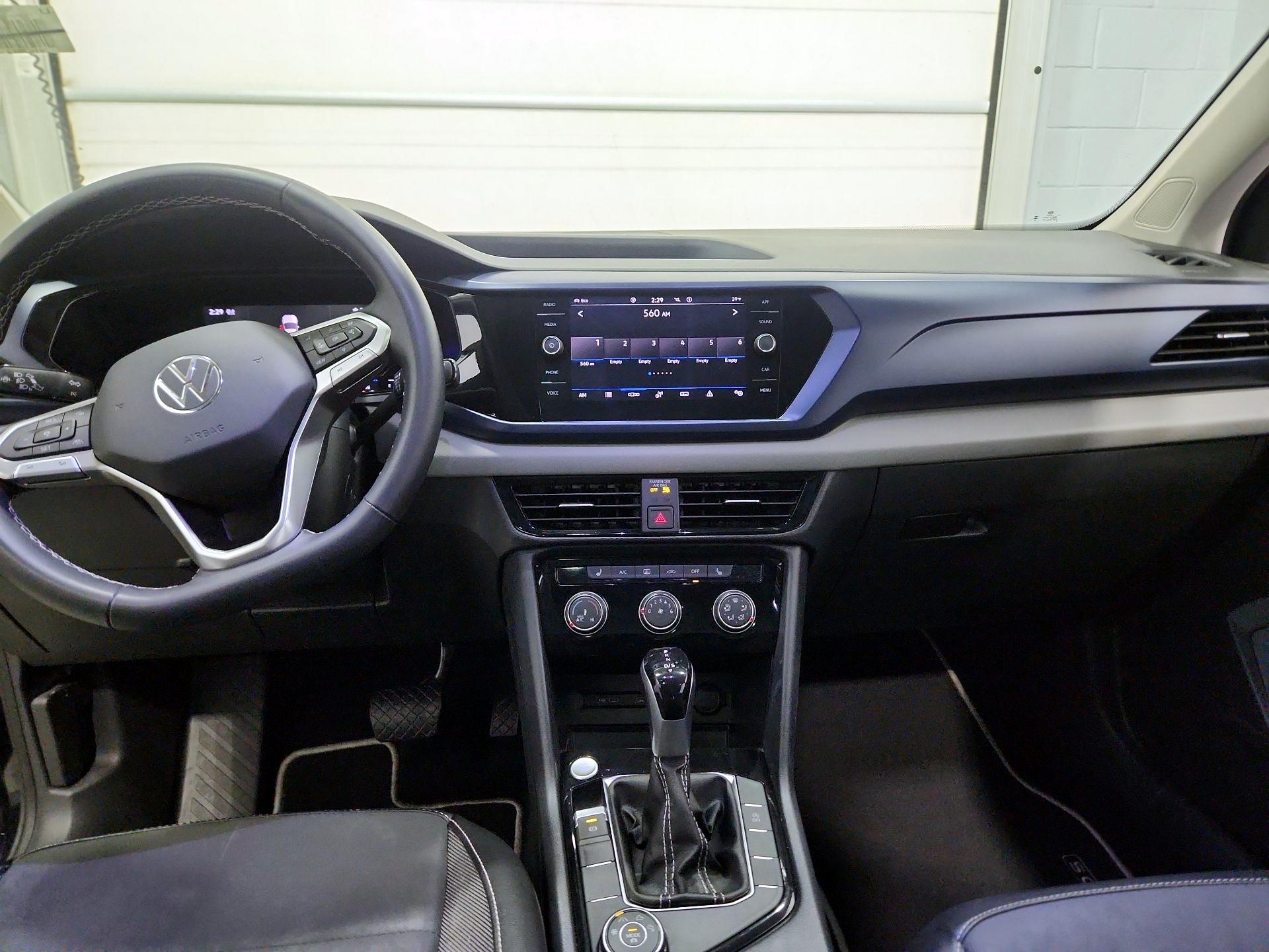 Thumbnail: 2023 Volkswagen Taos - 9