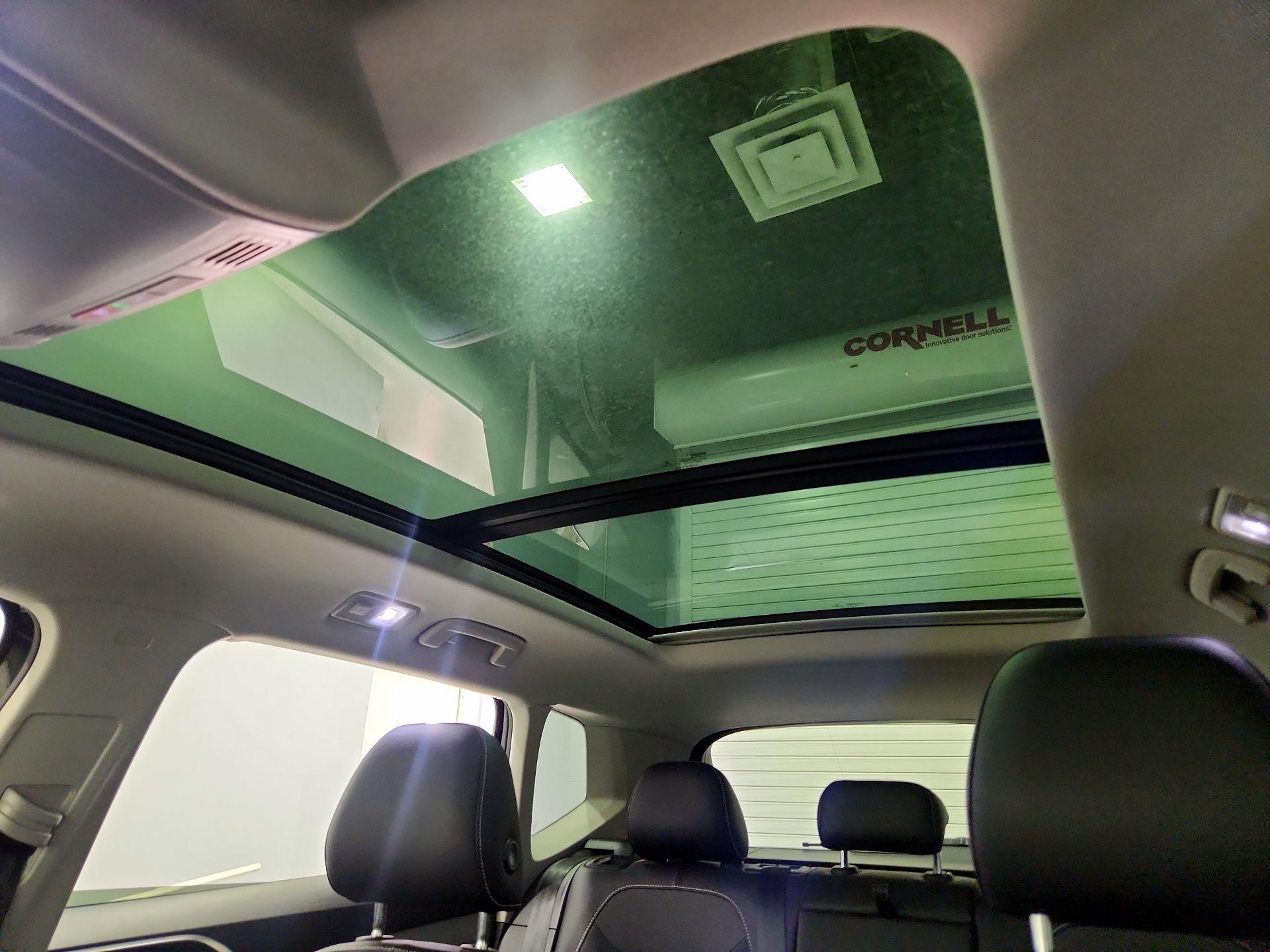 Thumbnail: 2023 Volkswagen Taos - 19