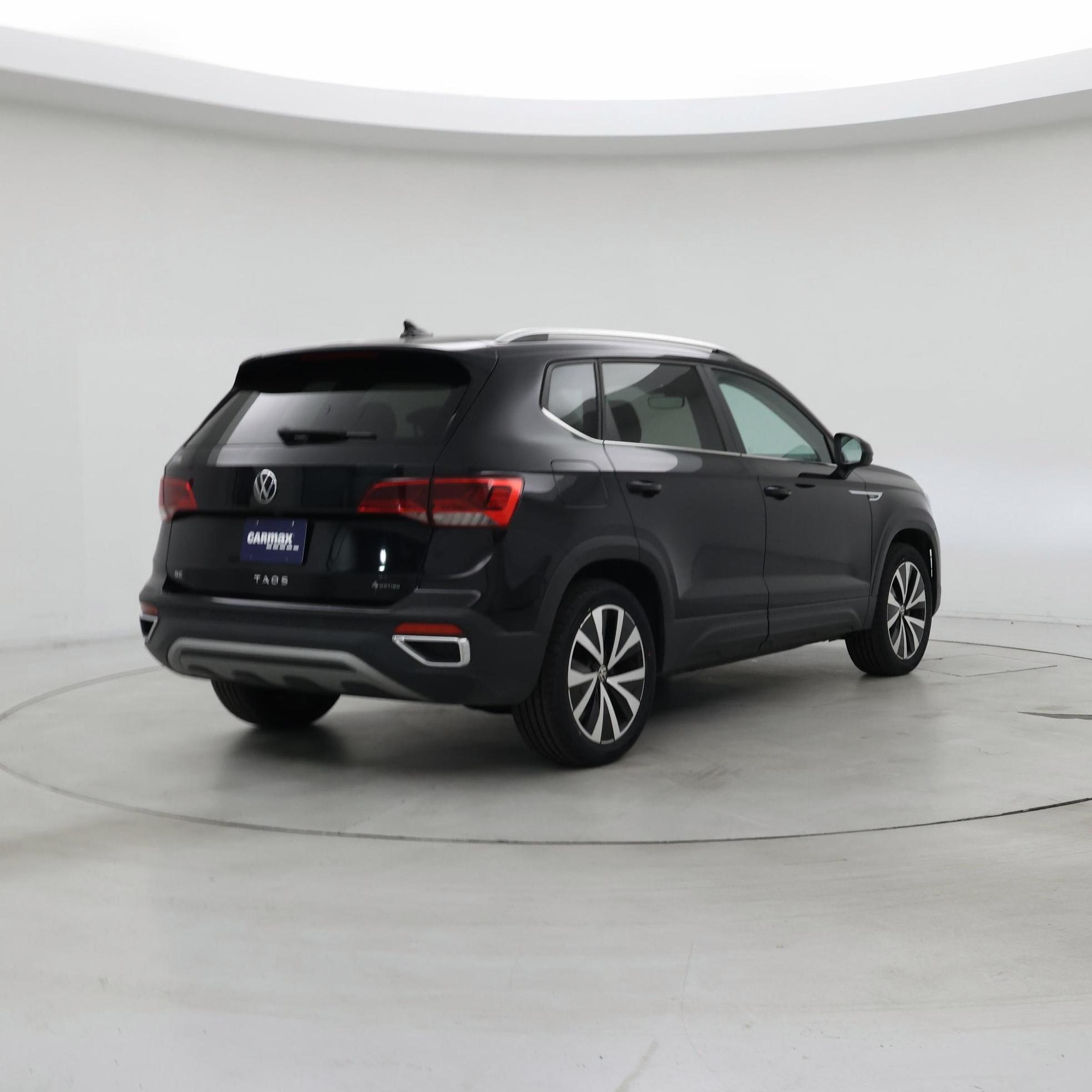 Thumbnail: 2023 Volkswagen Taos - 8