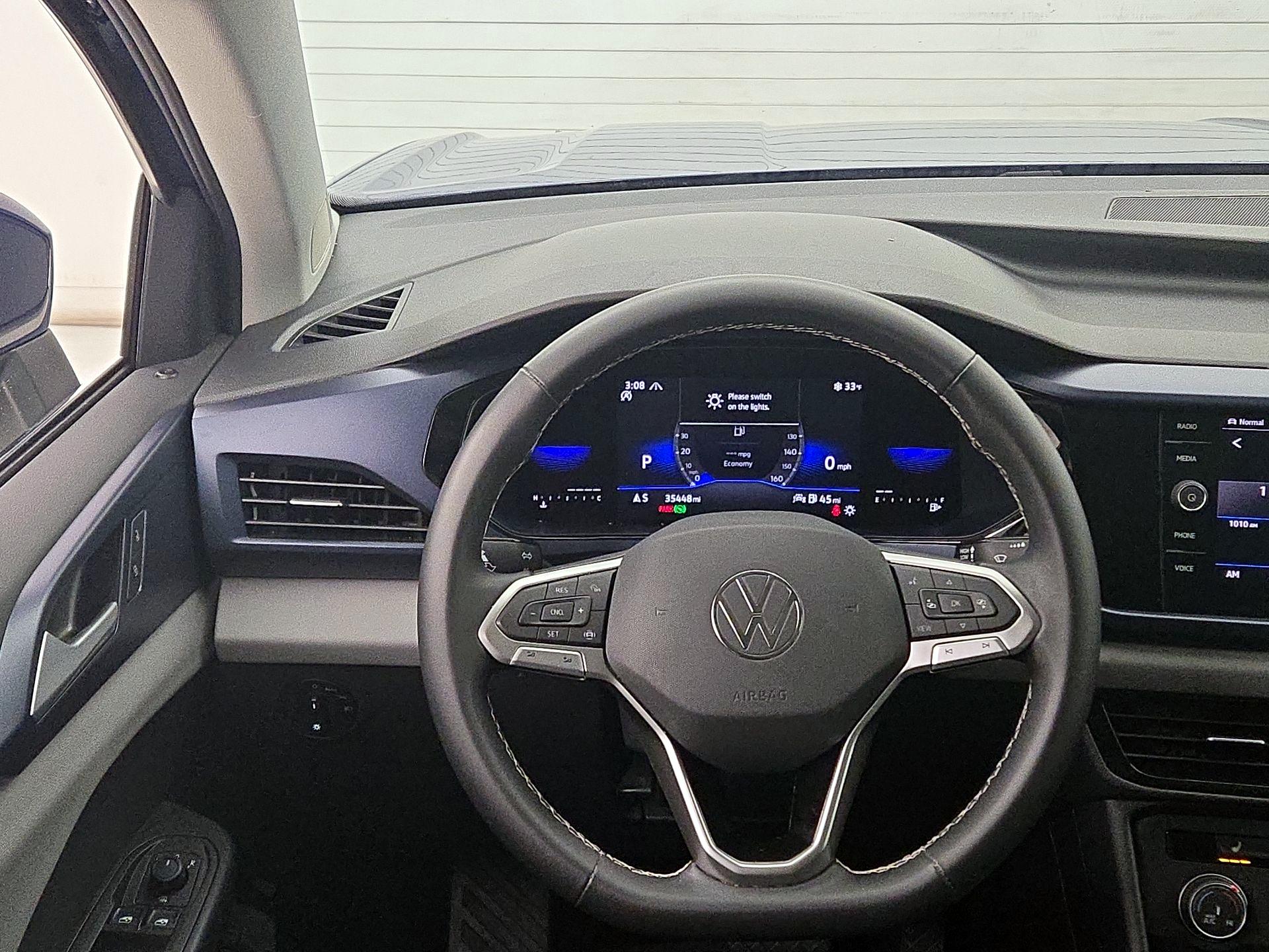 Thumbnail: 2022 Volkswagen Taos - 10