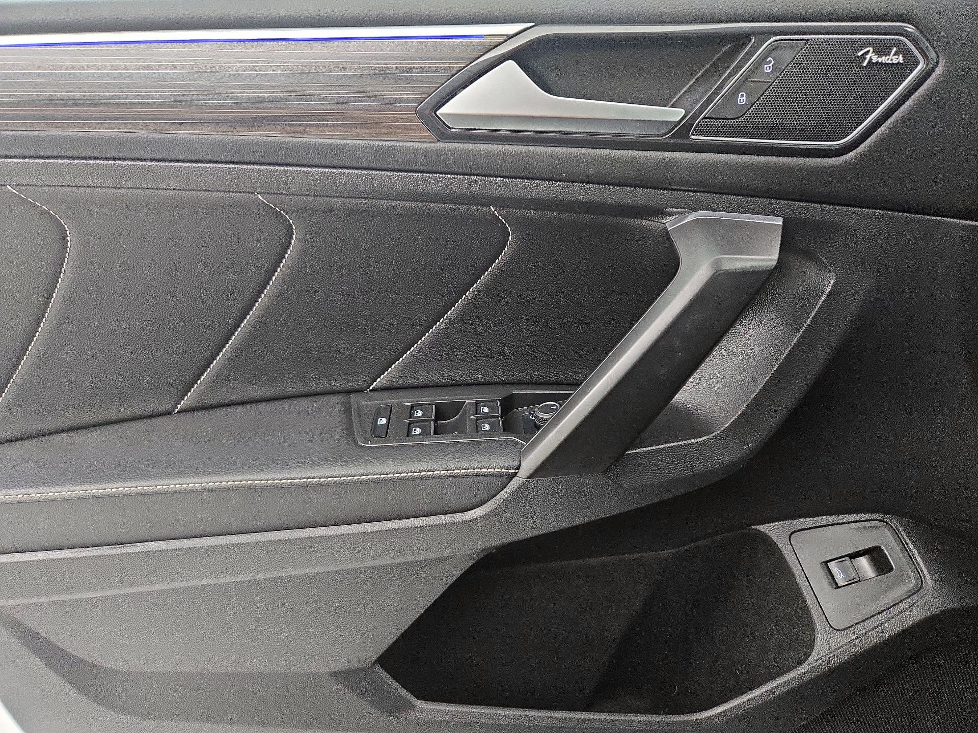 Thumbnail: 2022 Volkswagen Tiguan - 12