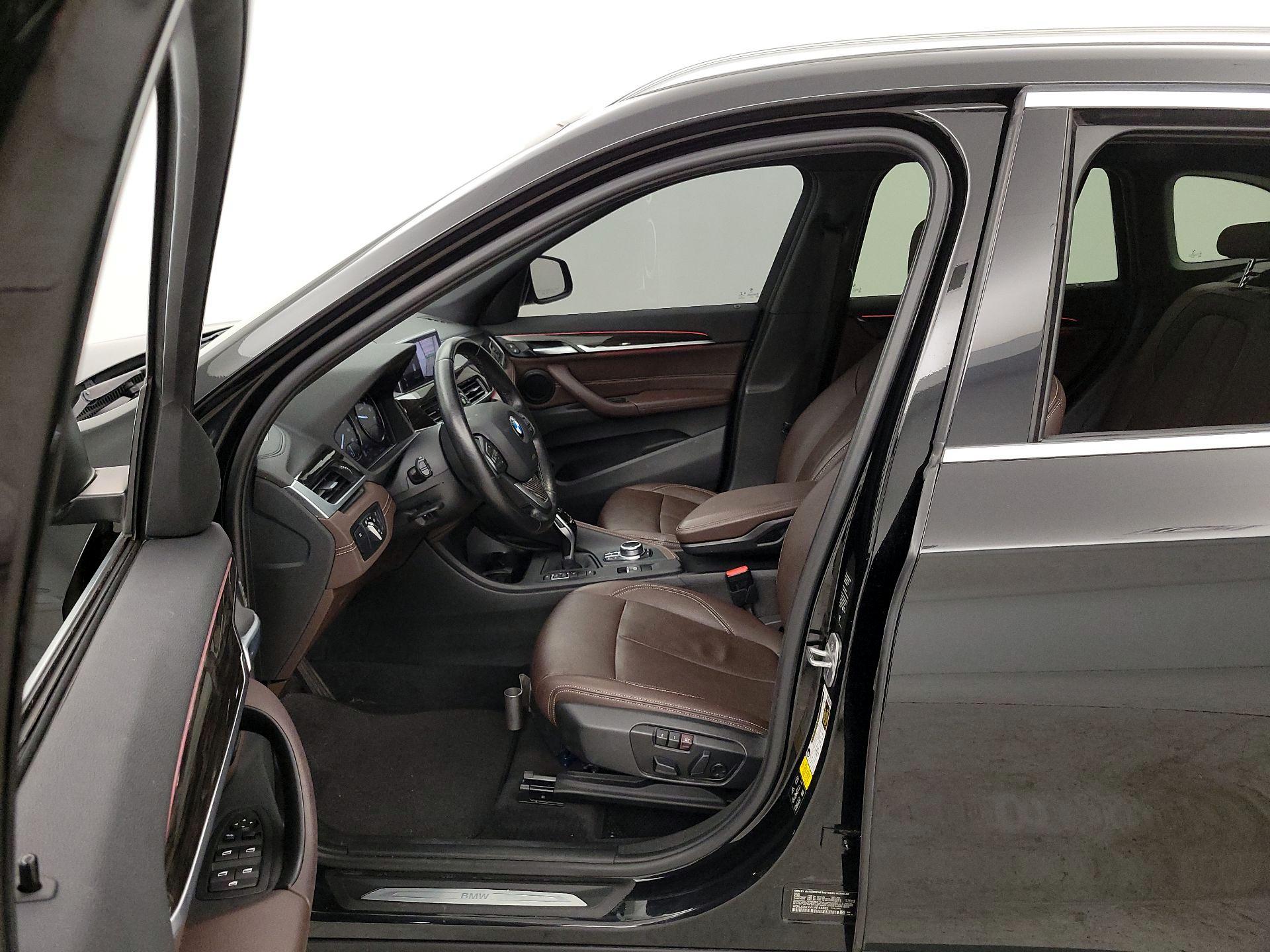 Thumbnail: 2020 BMW X1 - 11