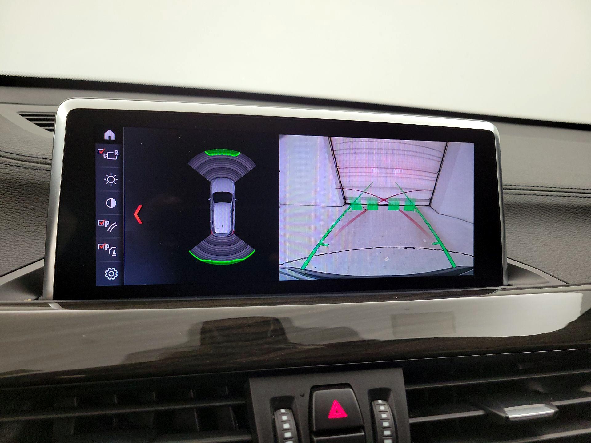 Thumbnail: 2020 BMW X1 - 14