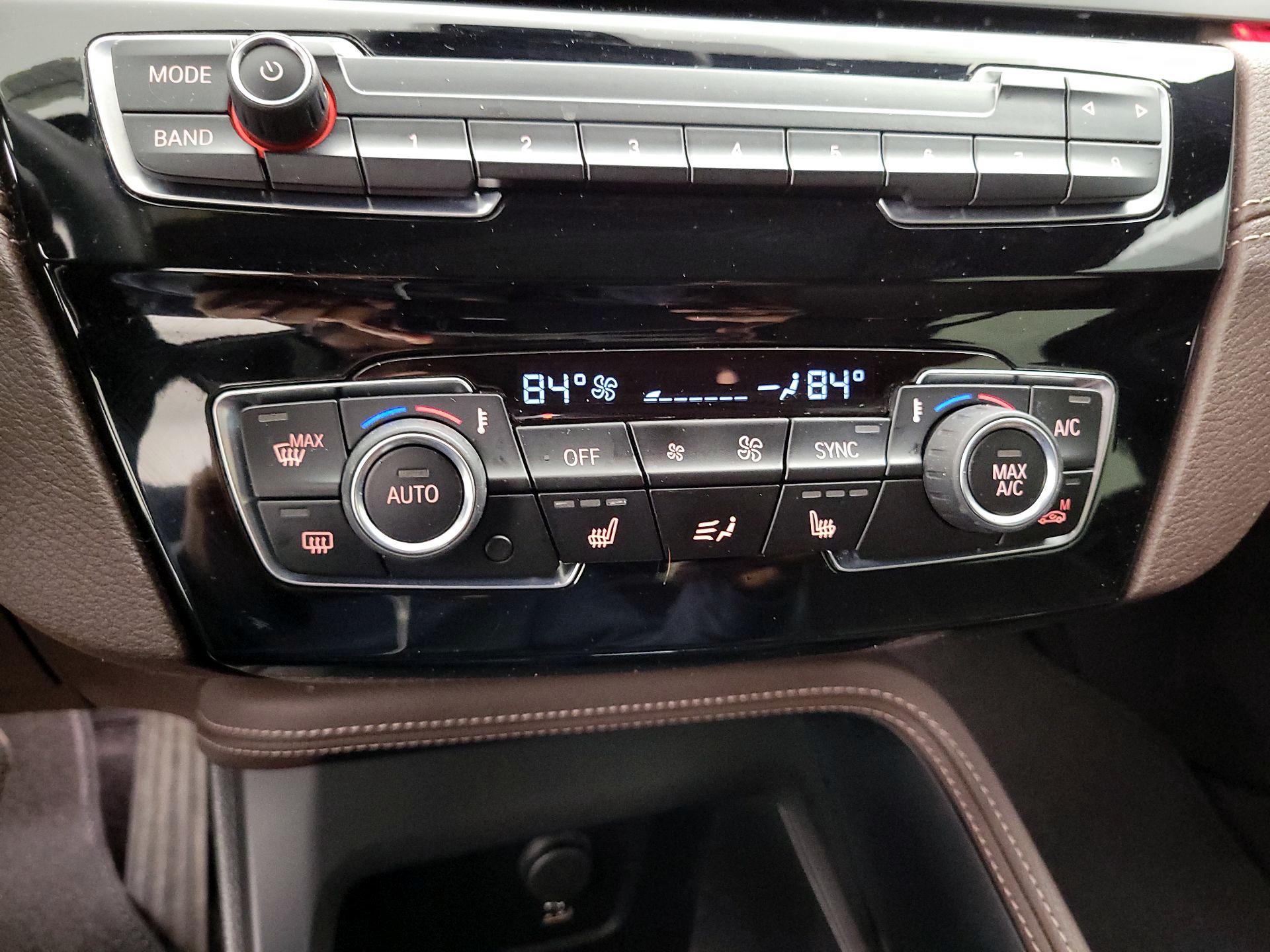 Thumbnail: 2020 BMW X1 - 16