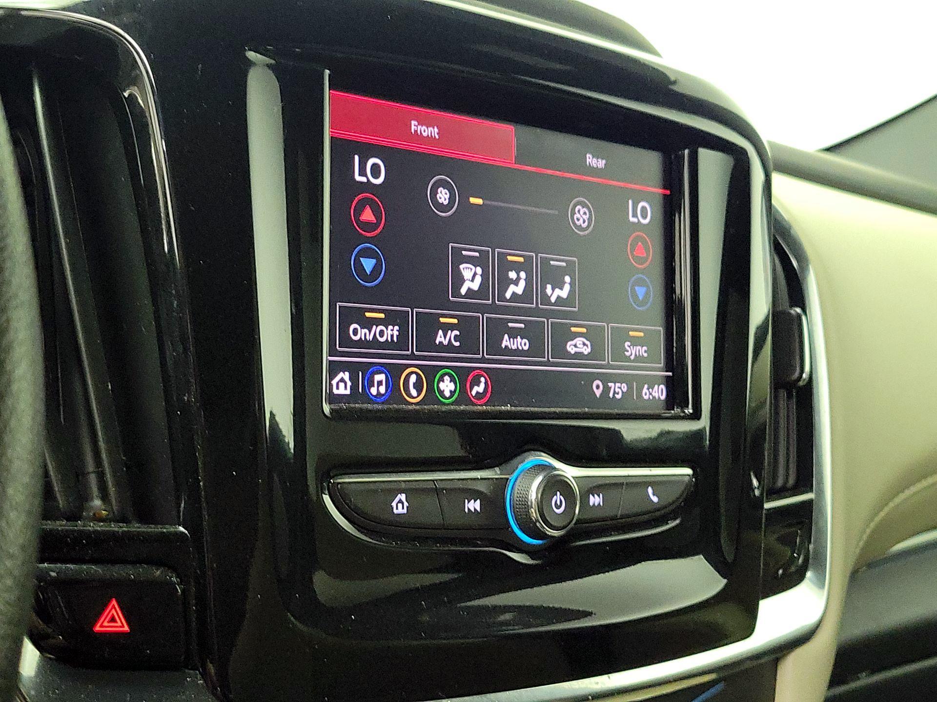 Thumbnail: 2023 Chevrolet Traverse - 15