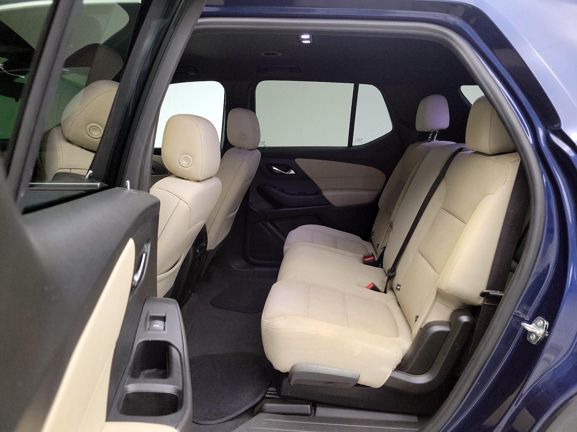 Thumbnail: 2023 Chevrolet Traverse - 19