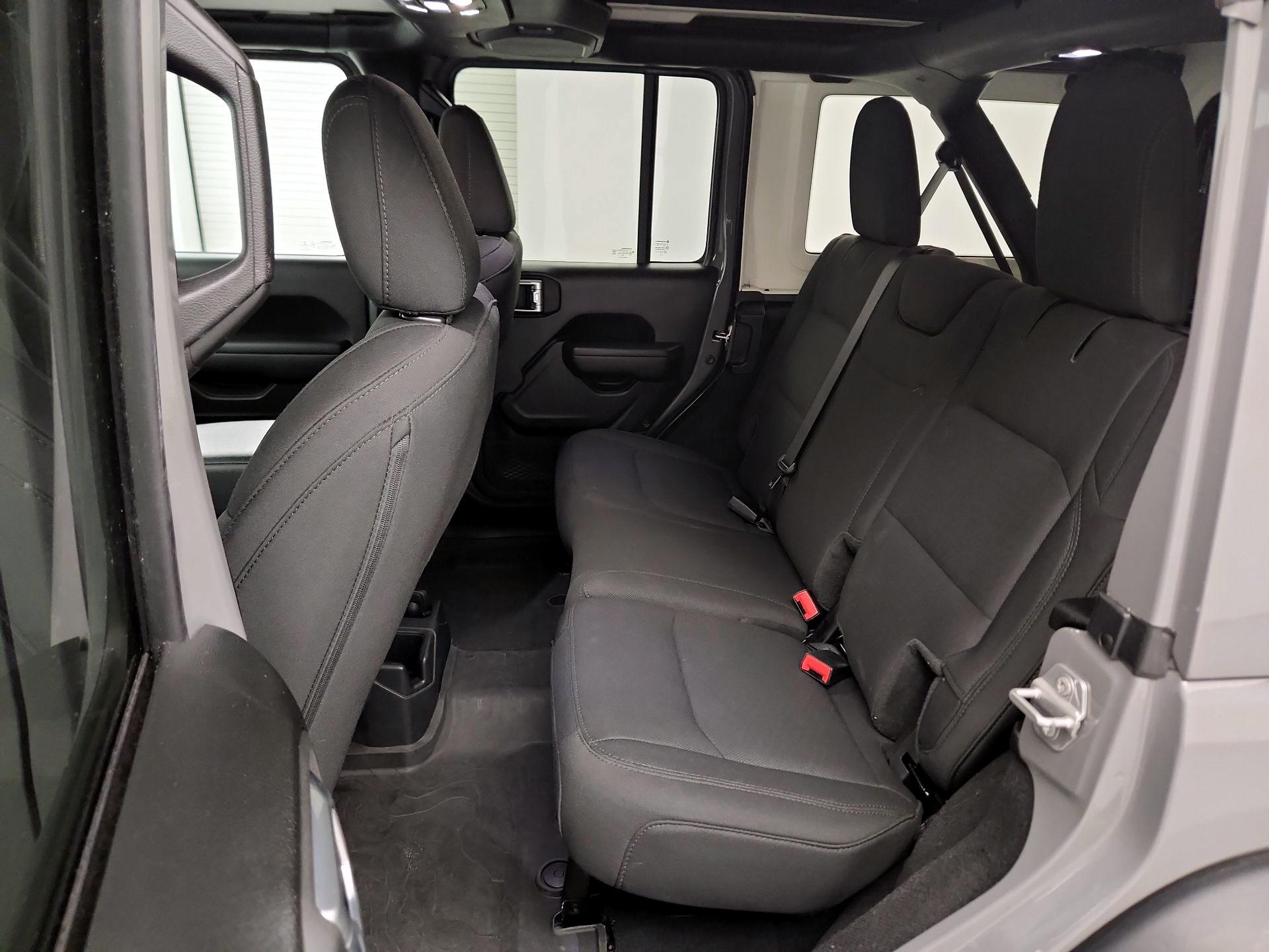 Thumbnail: 2022 Jeep Wrangler - 18