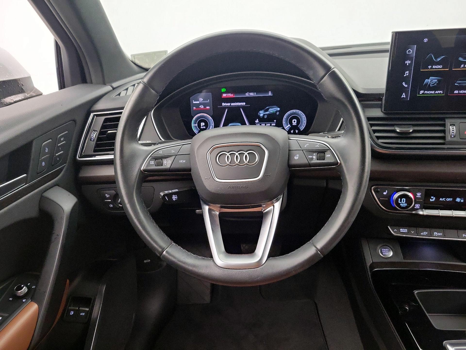 Thumbnail: 2022 Audi Q5 - 10